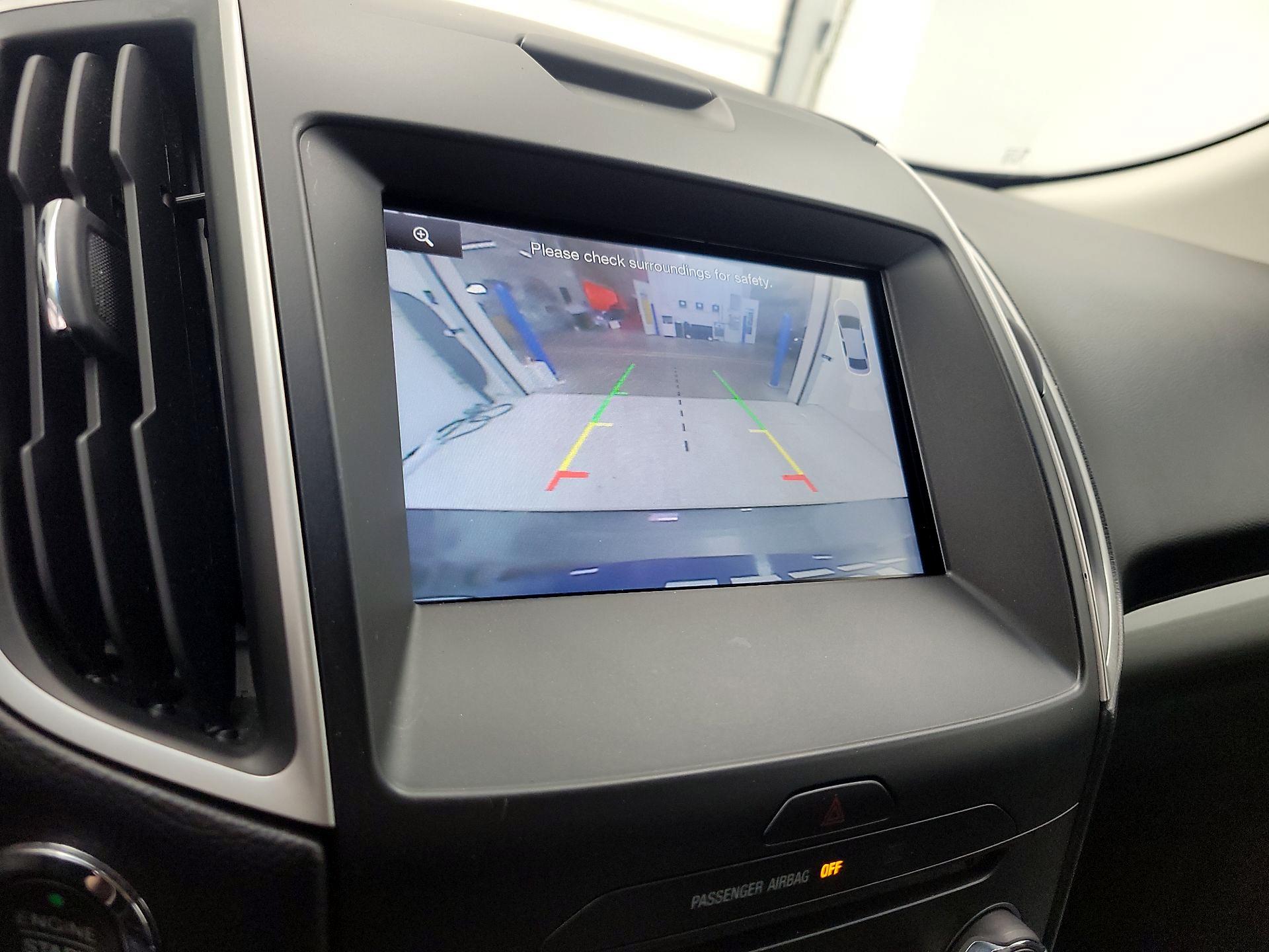 Thumbnail: 2015 Ford Edge - 14