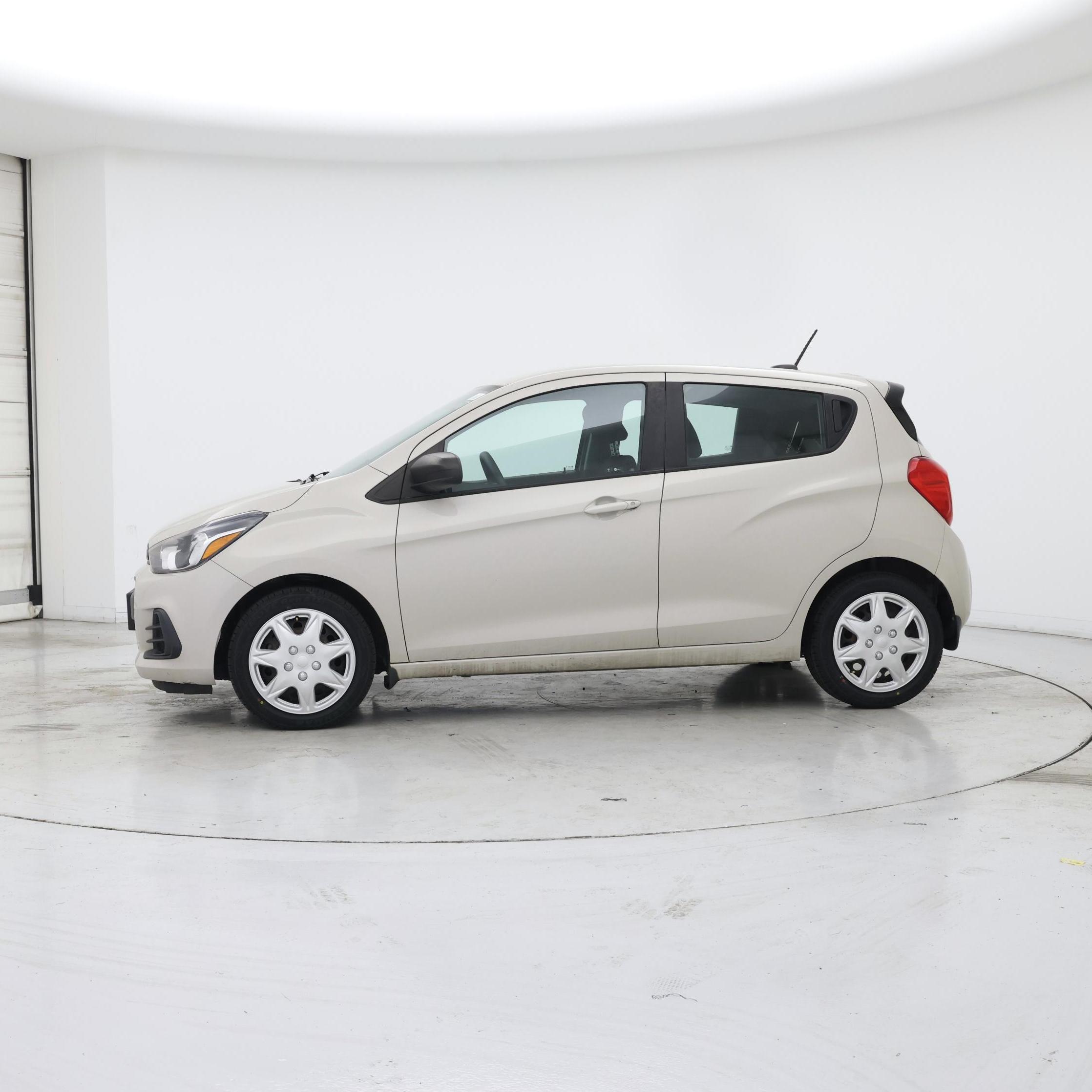 Thumbnail: 2017 Chevrolet Spark - 3