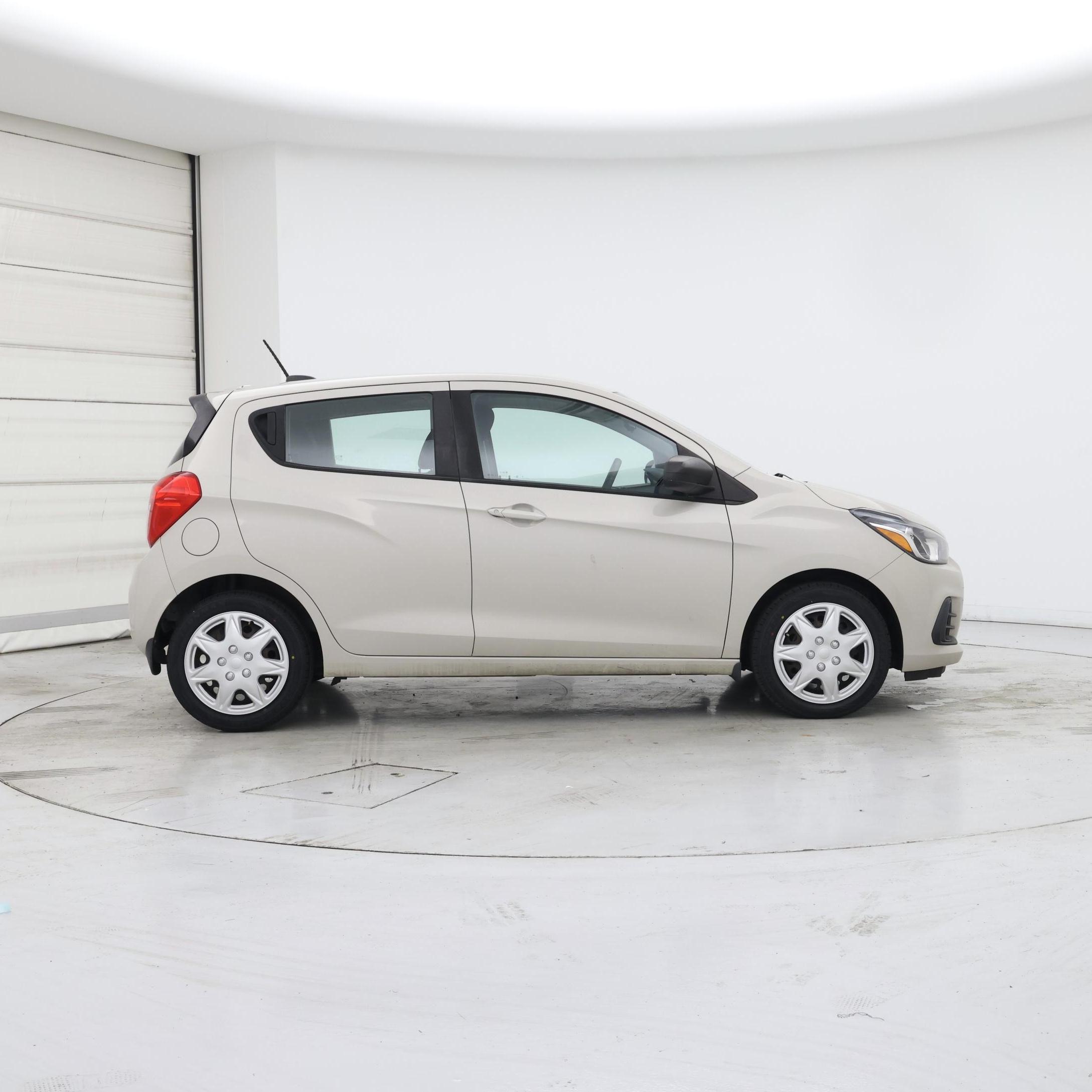 Thumbnail: 2017 Chevrolet Spark - 7