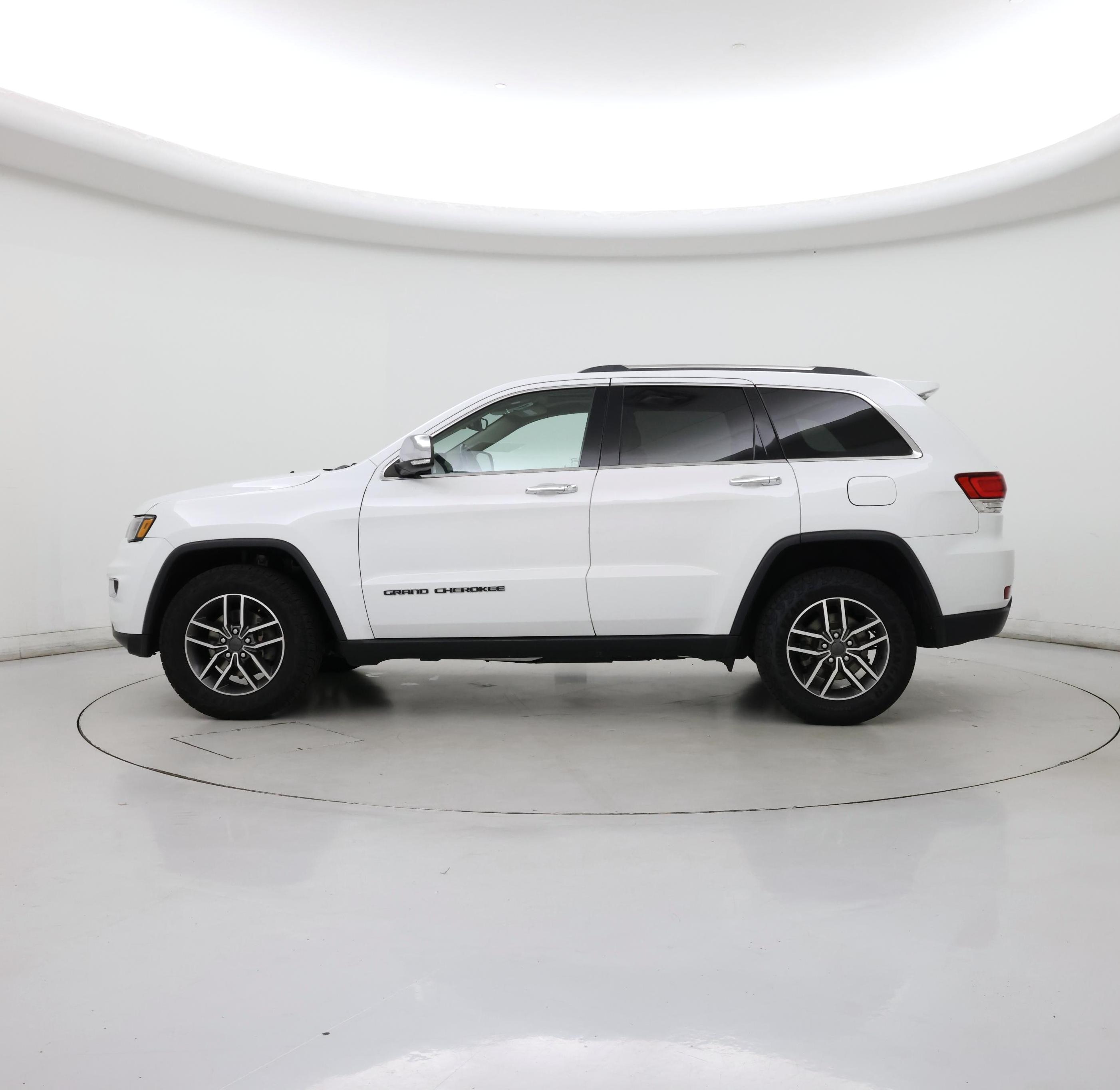 Thumbnail: 2020 Jeep Grand Cherokee - 3