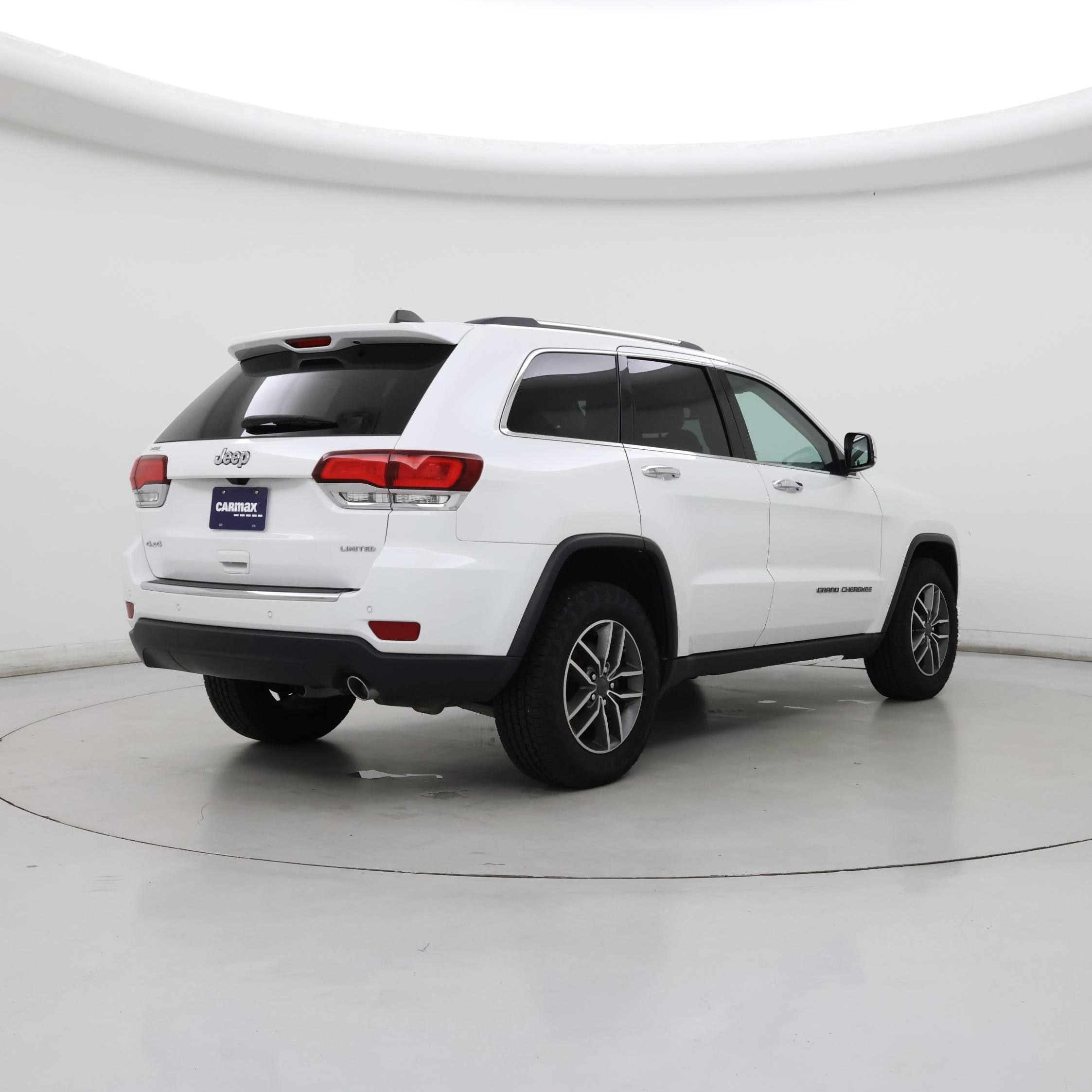 Thumbnail: 2020 Jeep Grand Cherokee - 8