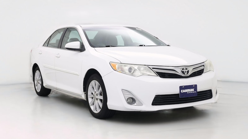 2014 Toyota Camry XLE Hero Image
