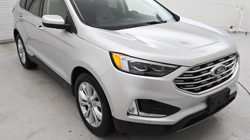 2019 Ford Edge Titanium Hero Image