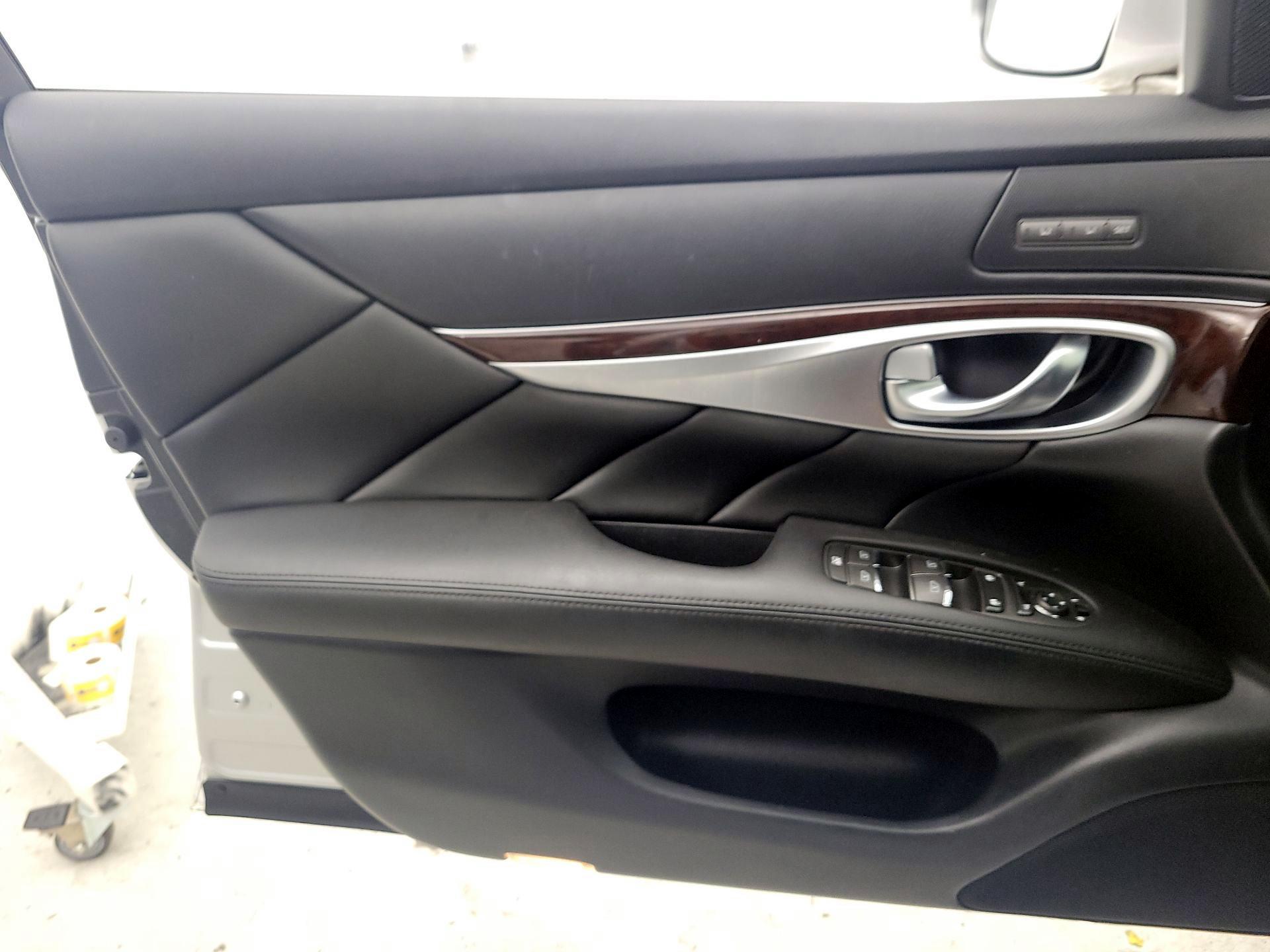 Thumbnail: 2014 INFINITI Q70 - 12