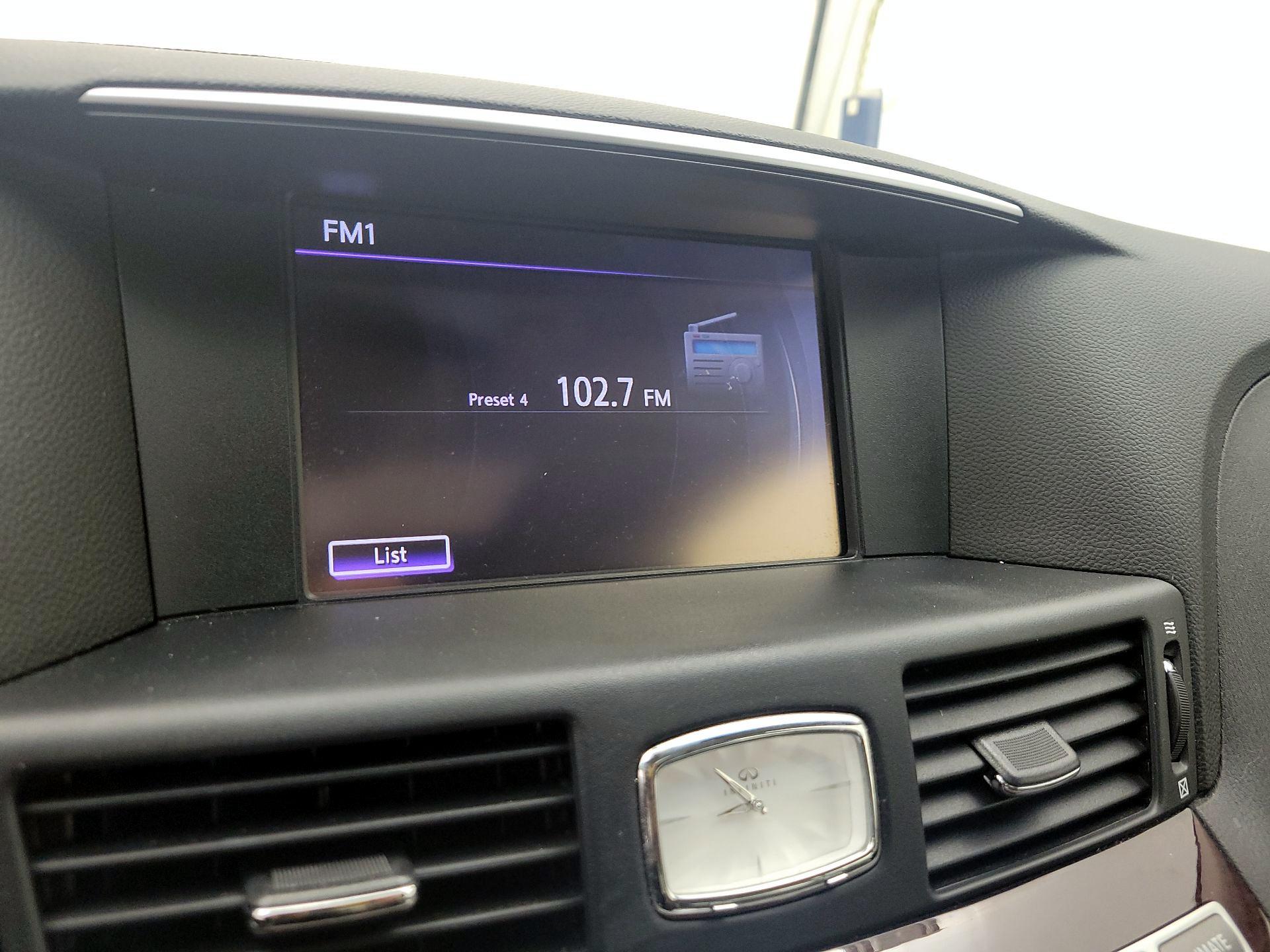 Thumbnail: 2014 INFINITI Q70 - 16
