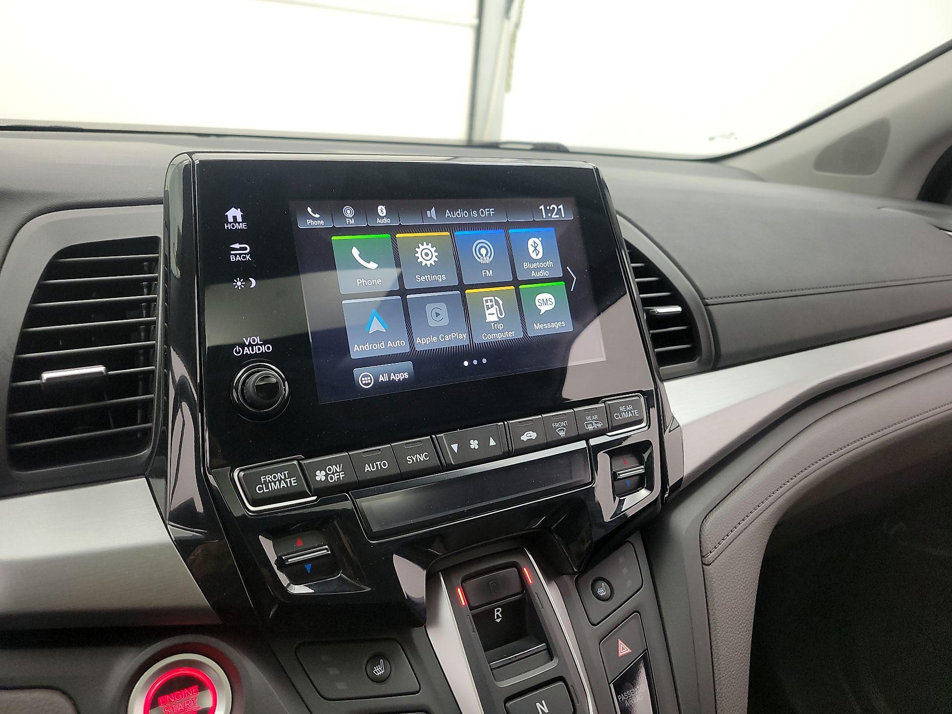 Thumbnail: 2019 Honda Odyssey - 15