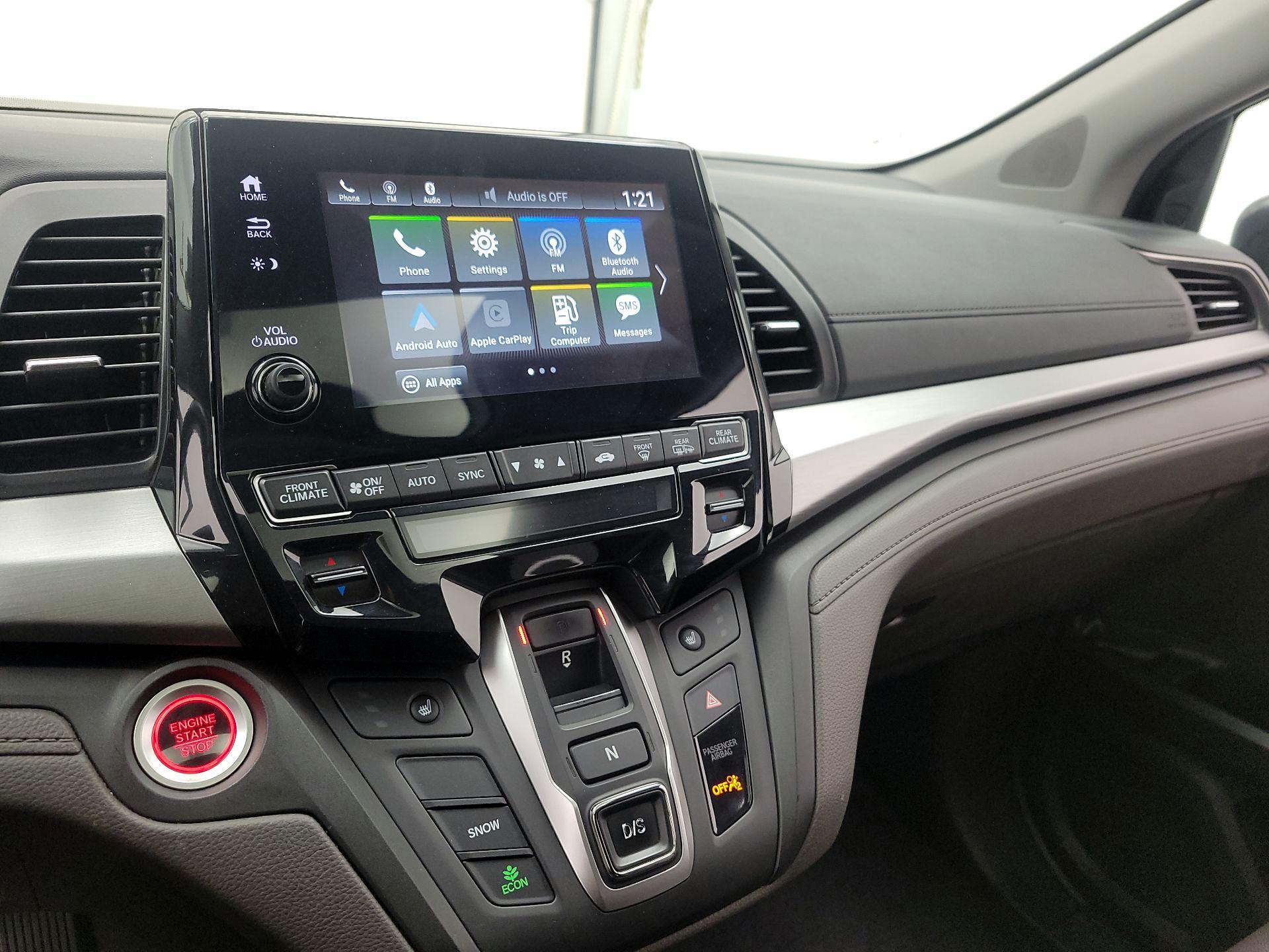 Thumbnail: 2019 Honda Odyssey - 16