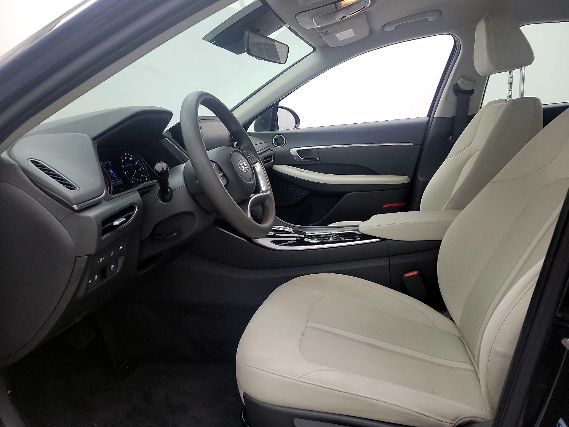 Thumbnail: 2023 Hyundai Sonata - 11