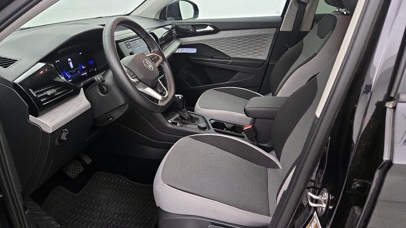 2023 Volkswagen Taos S 11