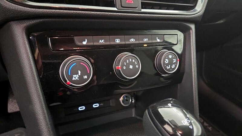 2023 Volkswagen Taos S 16