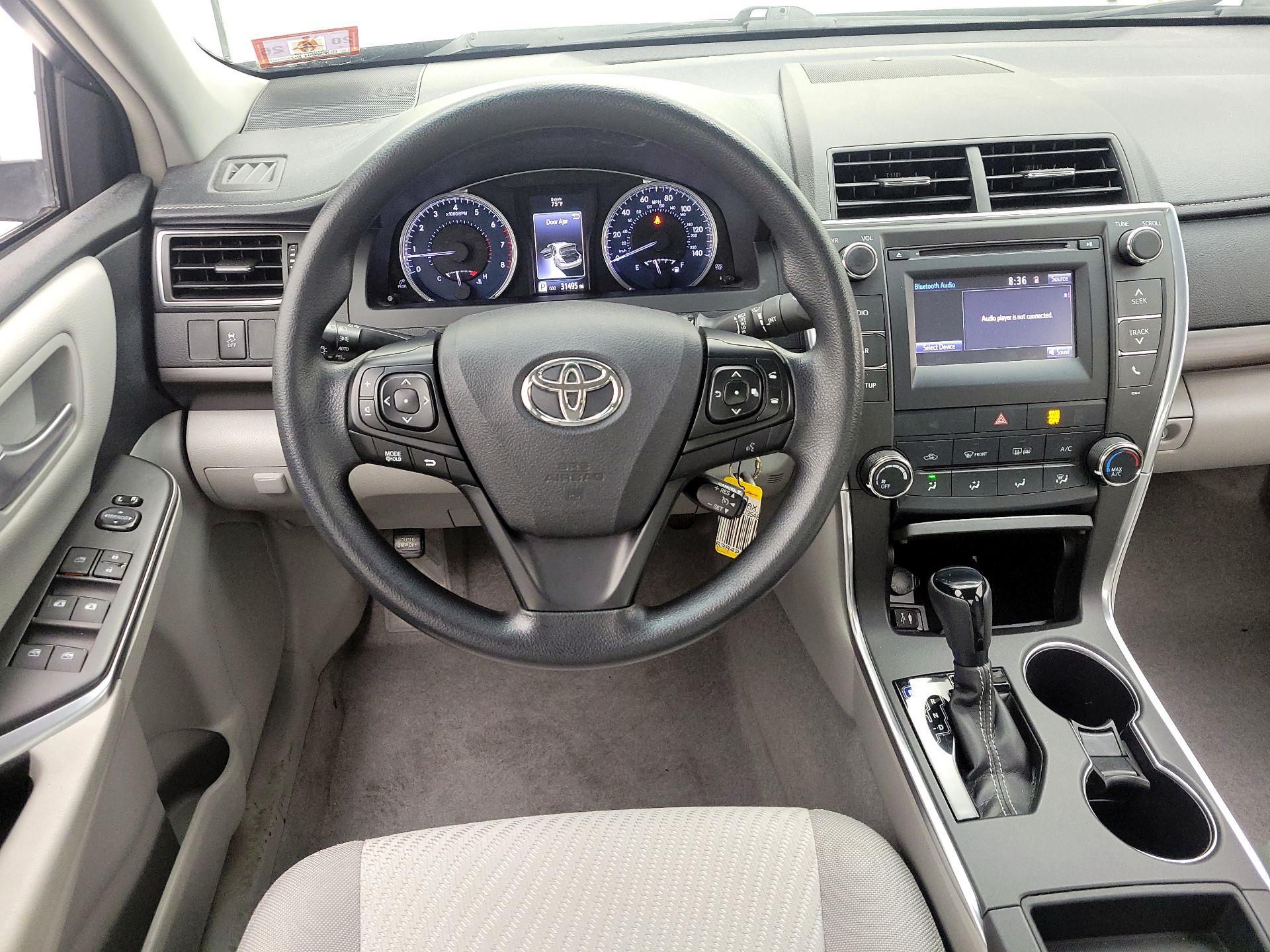 Thumbnail: 2017 Toyota Camry - 10