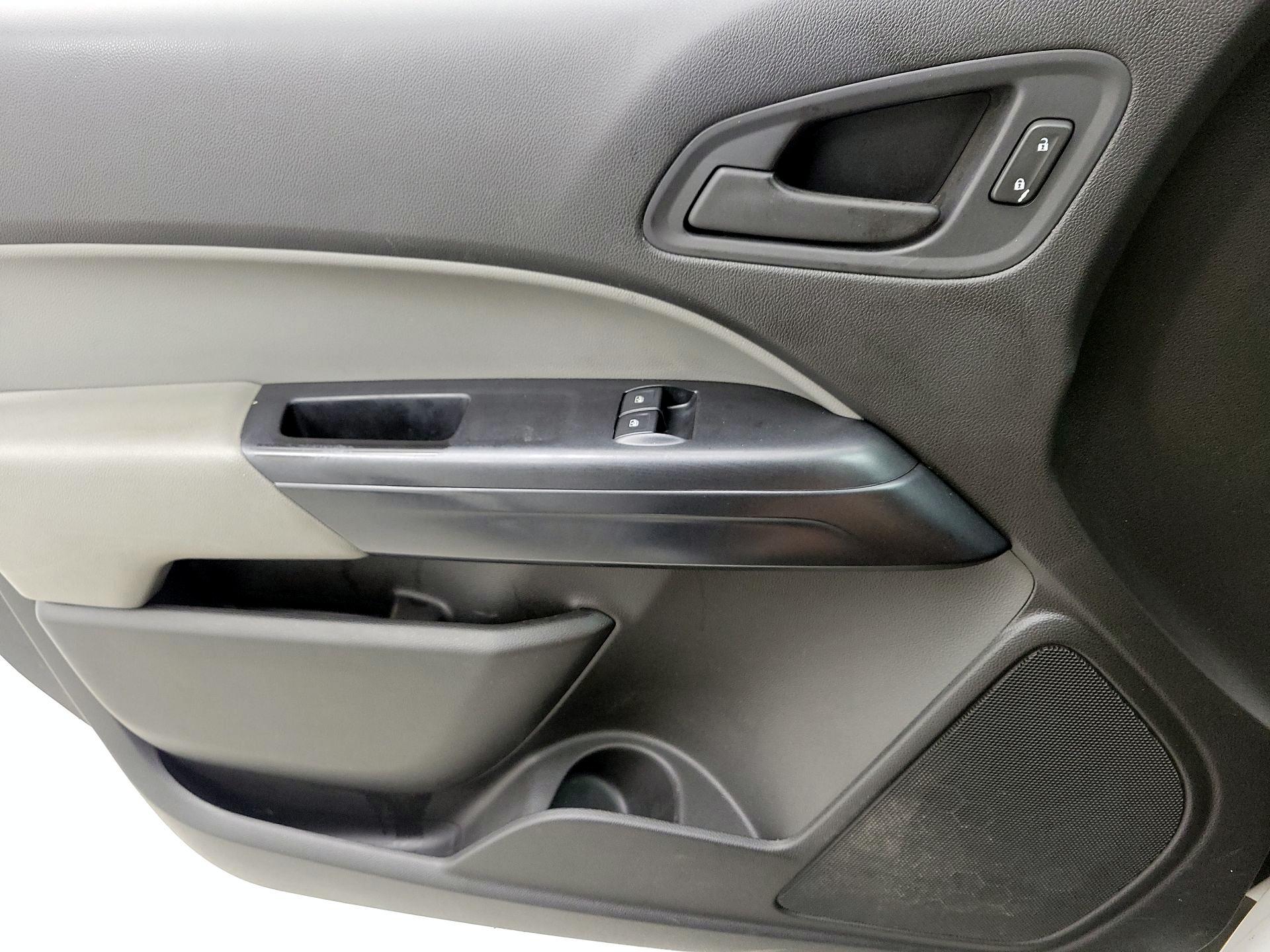Thumbnail: 2016 Chevrolet Colorado - 12