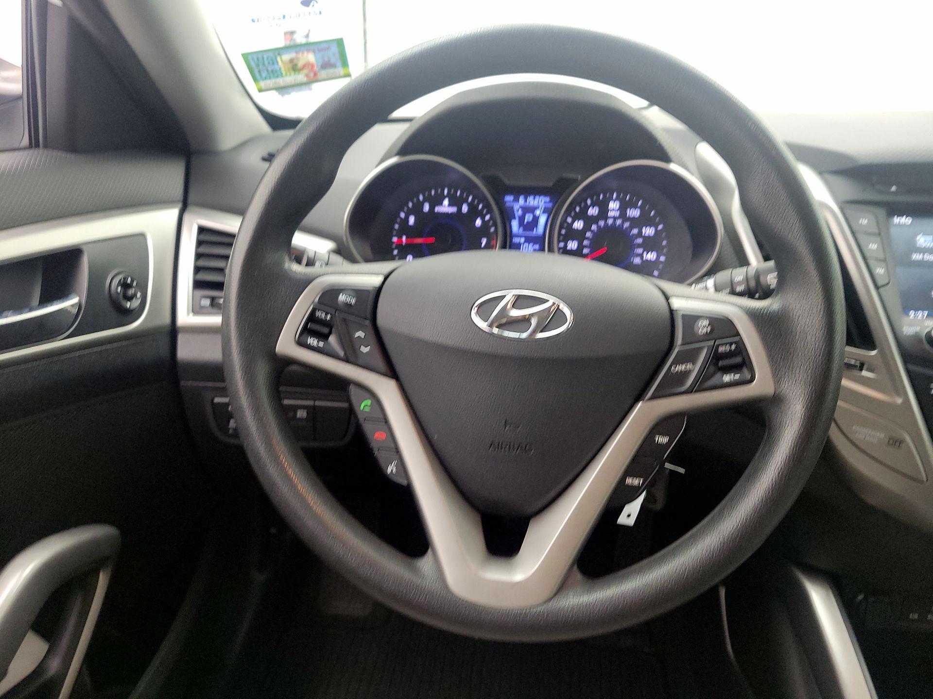 Thumbnail: 2013 Hyundai Veloster - 10