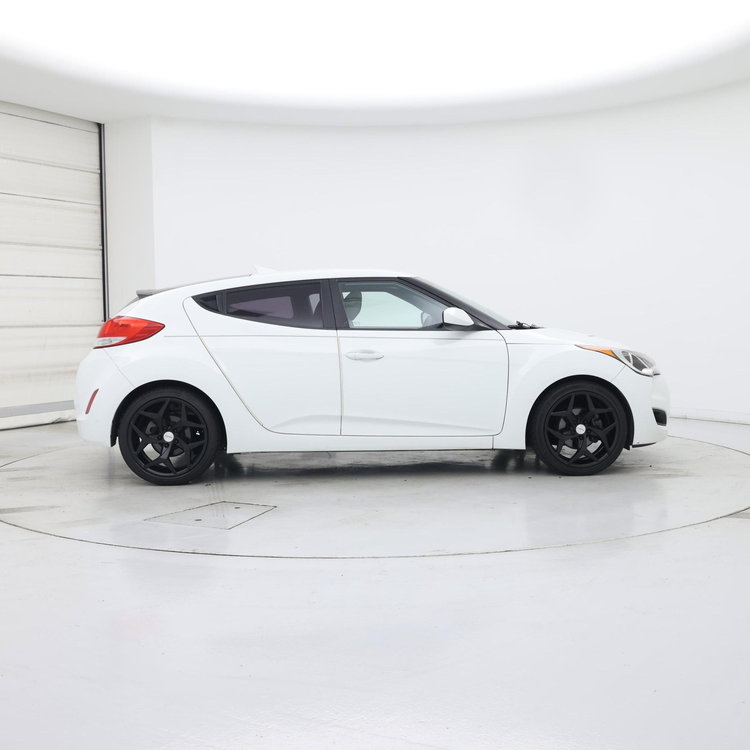 Thumbnail: 2013 Hyundai Veloster - 7