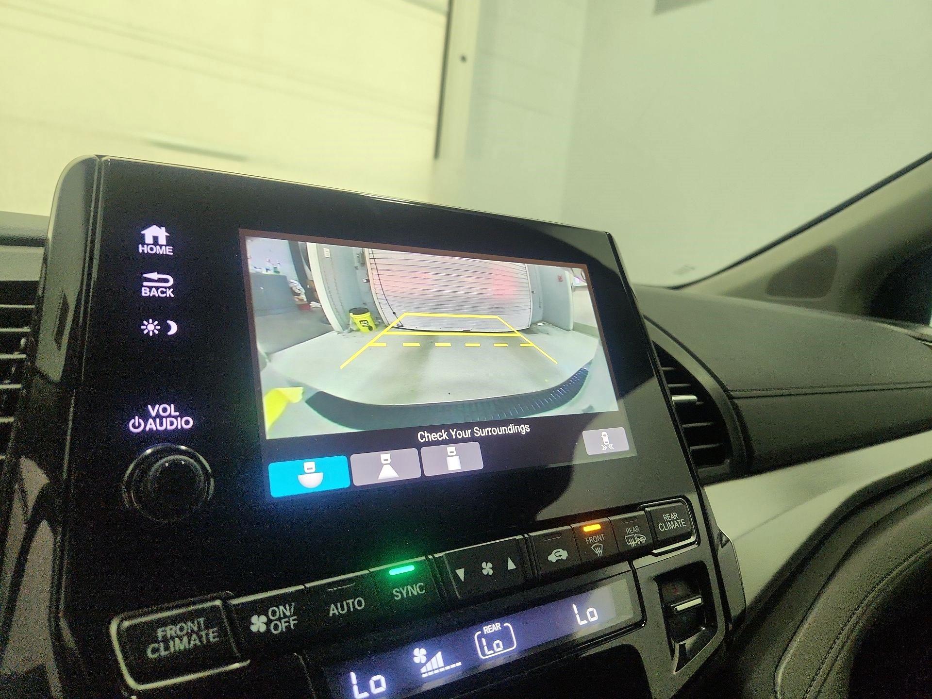 Thumbnail: 2021 Honda Odyssey - 14