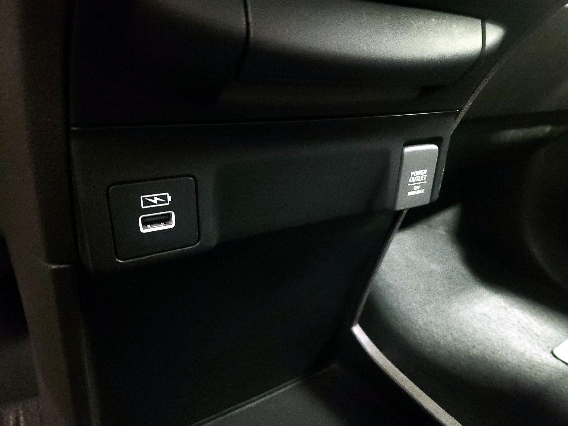 Thumbnail: 2021 Honda Odyssey - 18