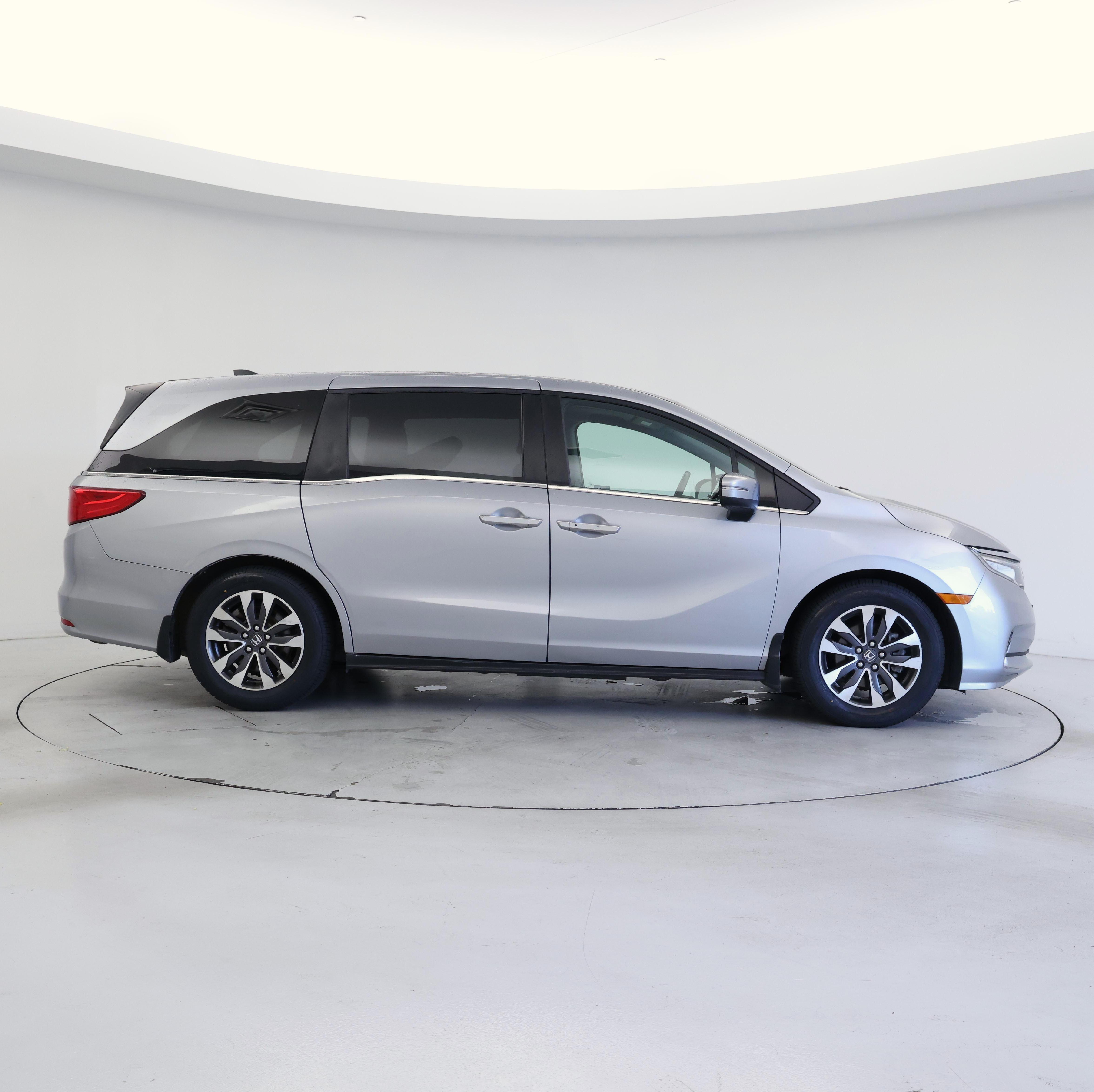 Thumbnail: 2021 Honda Odyssey - 7