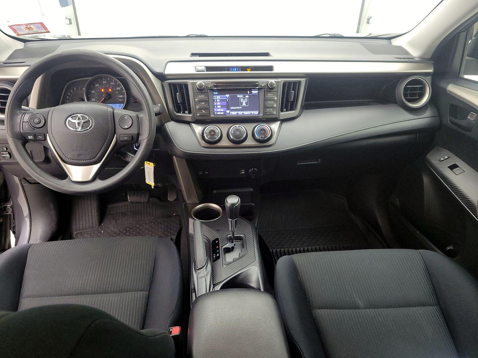 Thumbnail: 2015 Toyota RAV4 - 9