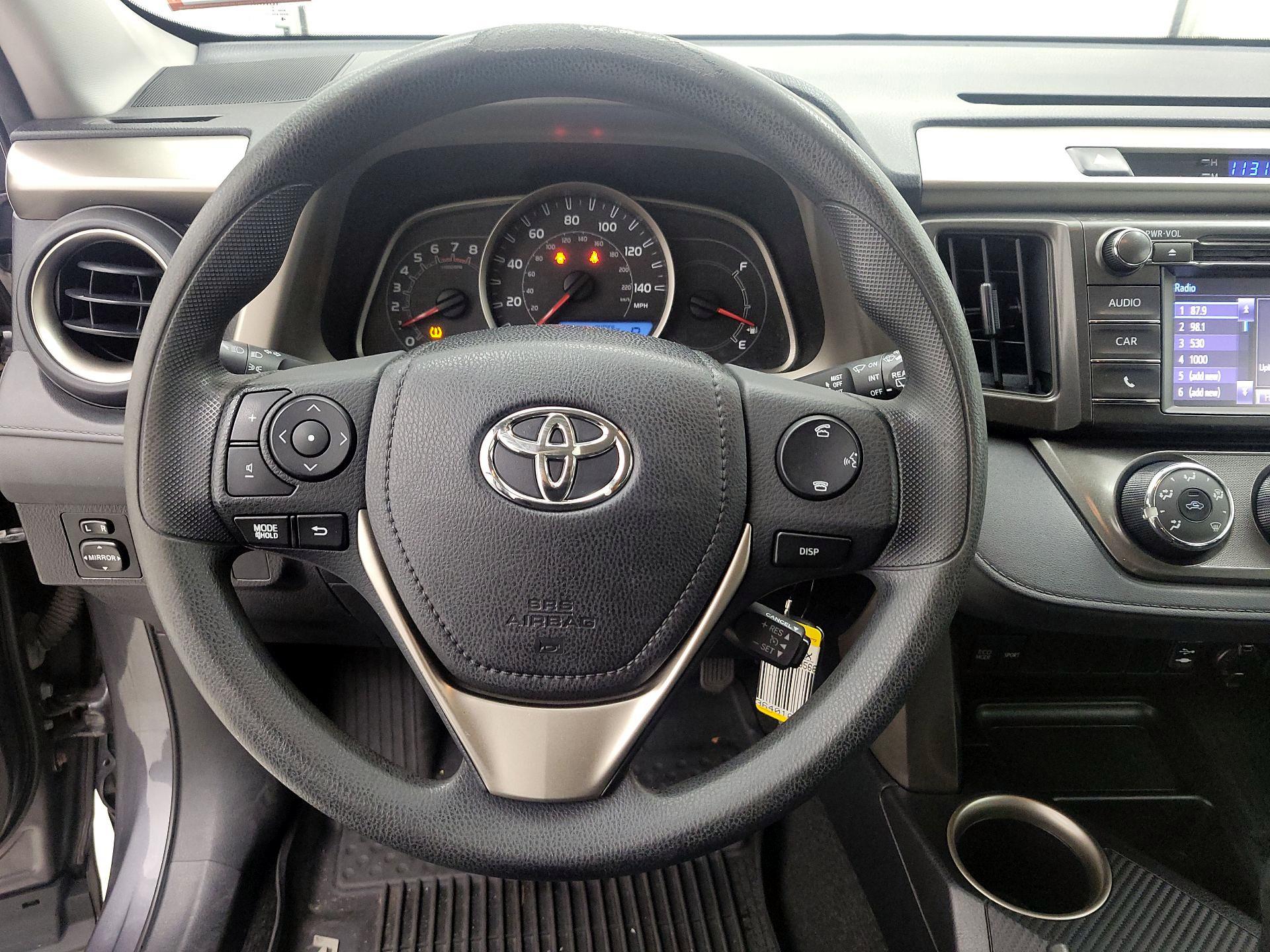 Thumbnail: 2015 Toyota RAV4 - 10