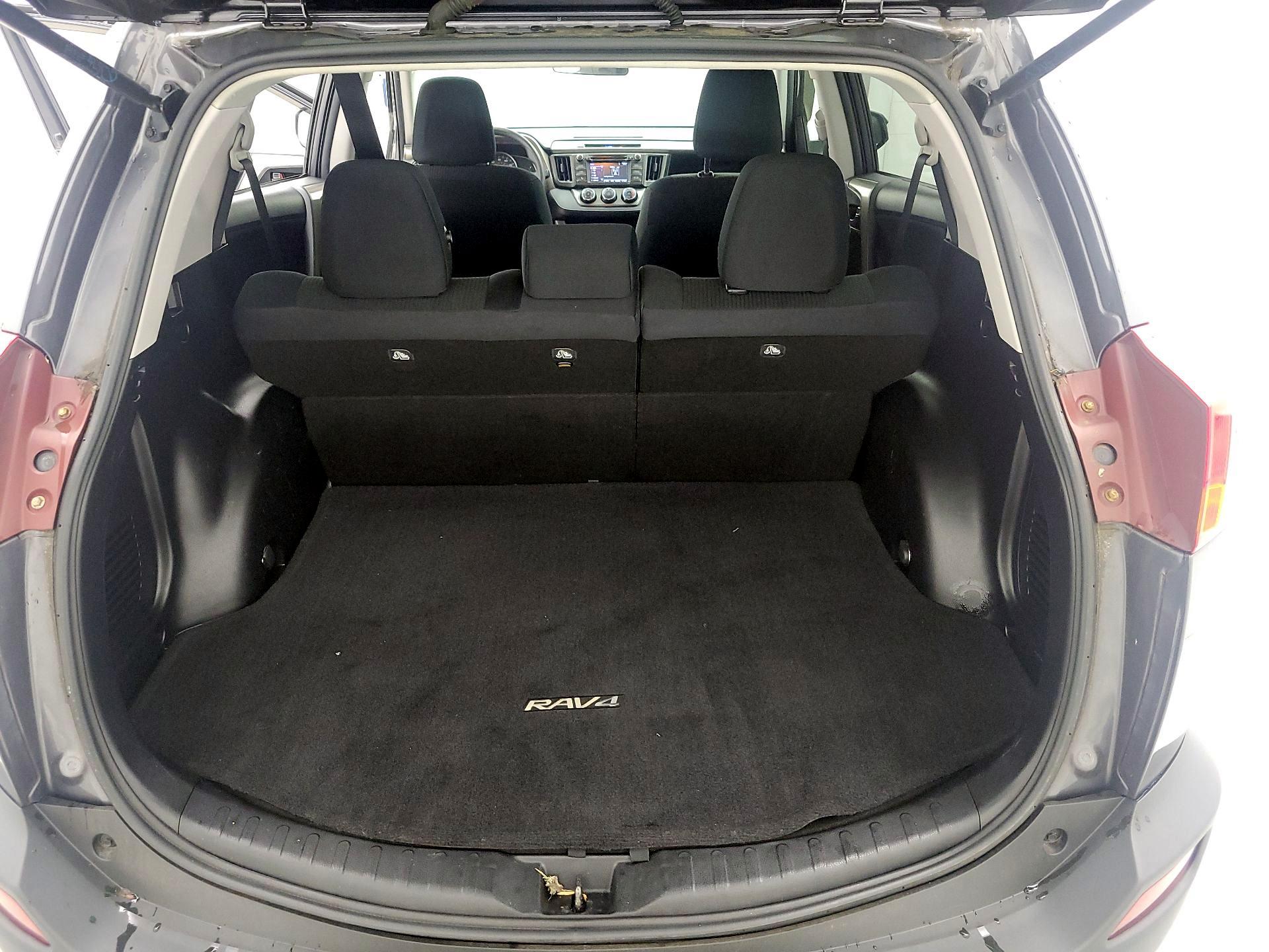Thumbnail: 2015 Toyota RAV4 - 20