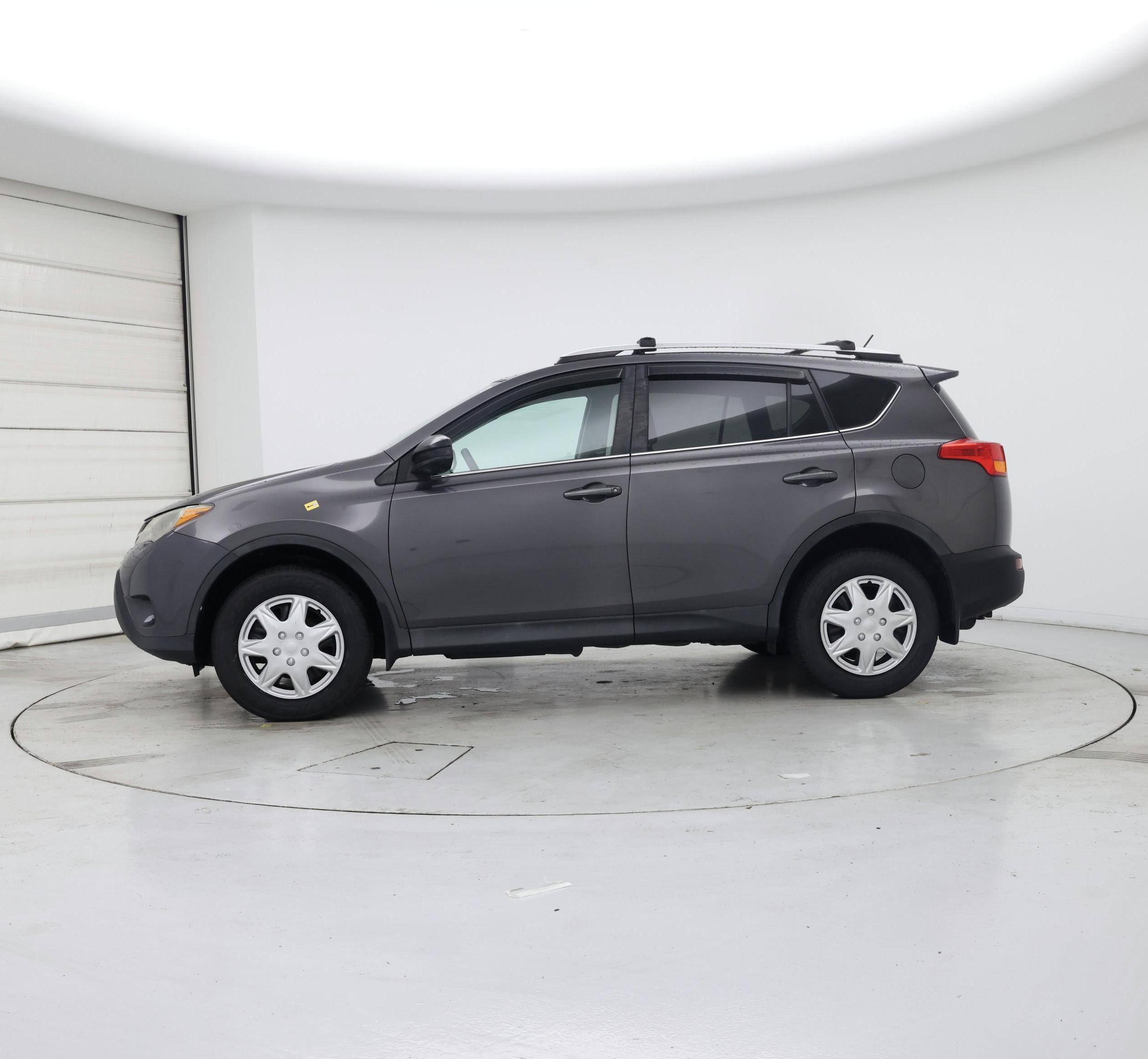Thumbnail: 2015 Toyota RAV4 - 3