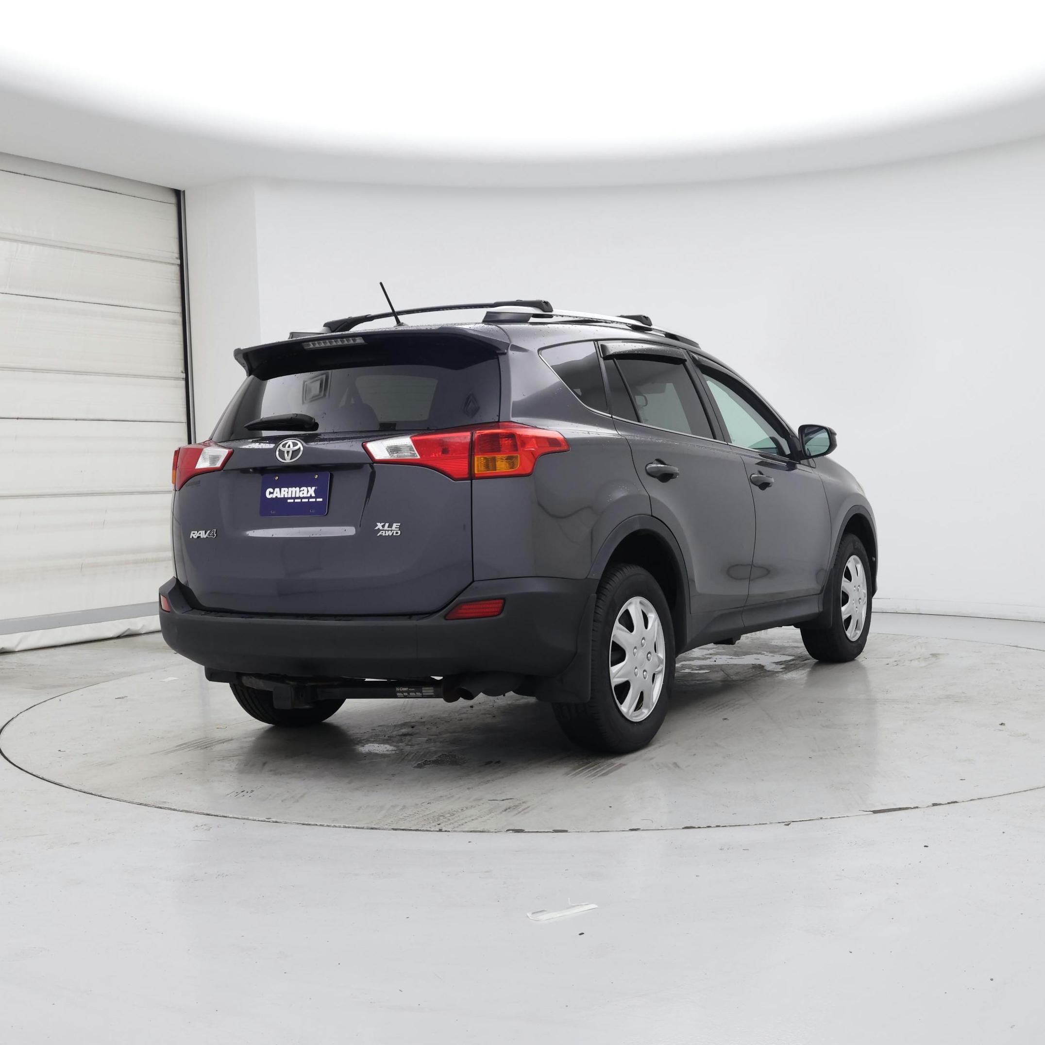 Thumbnail: 2015 Toyota RAV4 - 8