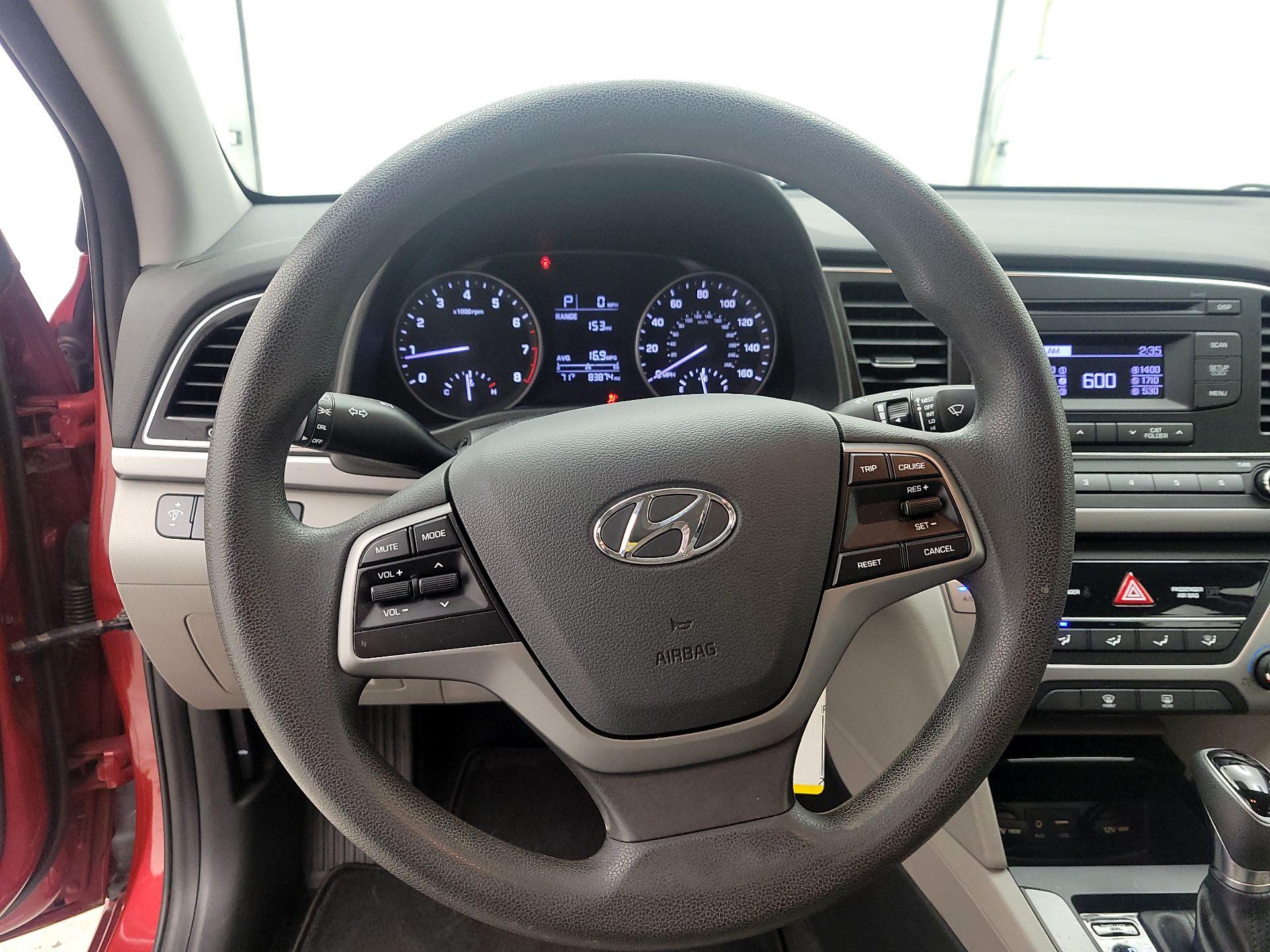 Thumbnail: 2017 Hyundai Elantra - 10
