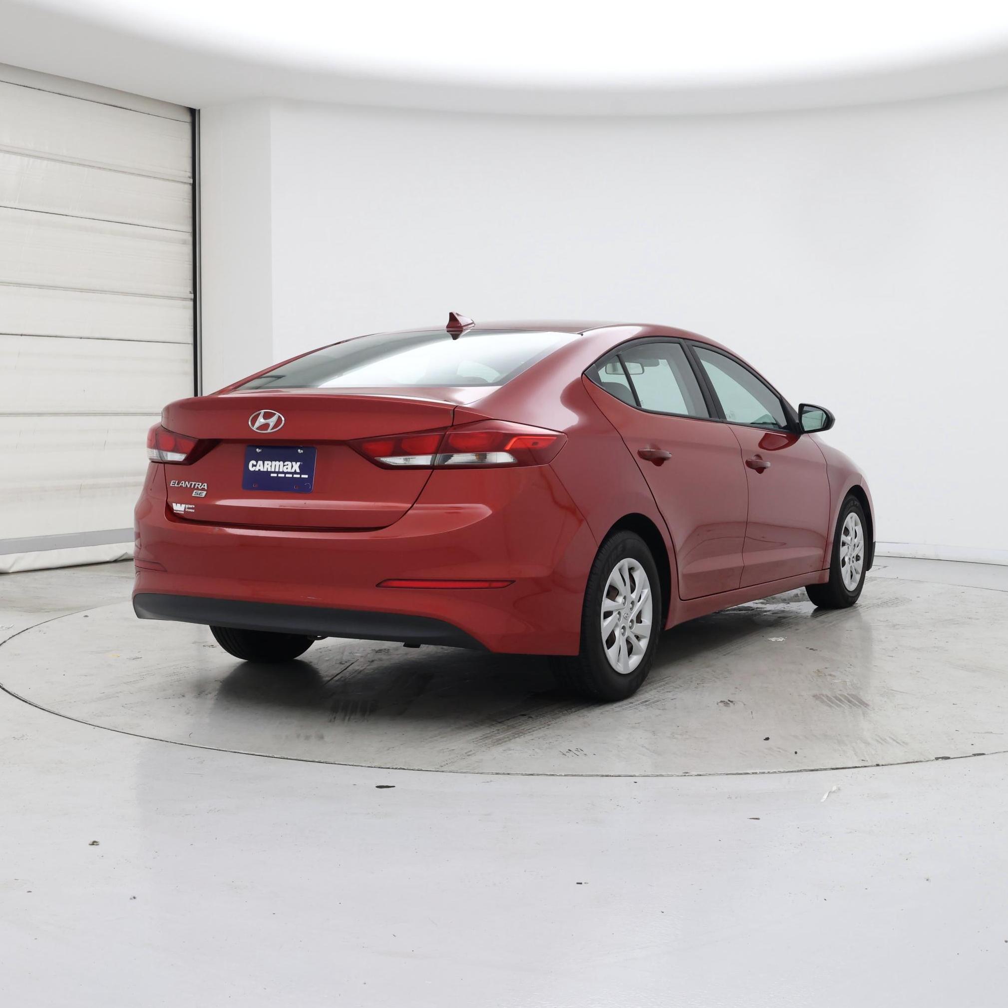 Thumbnail: 2017 Hyundai Elantra - 8