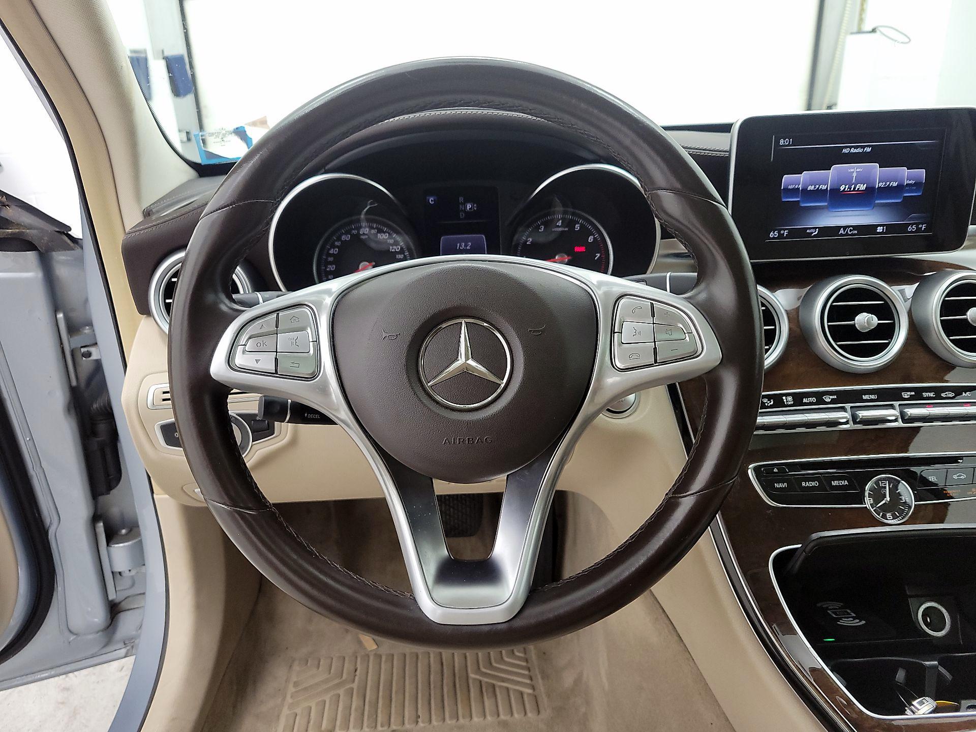 Thumbnail: 2015 Mercedes-Benz C-Class - 10