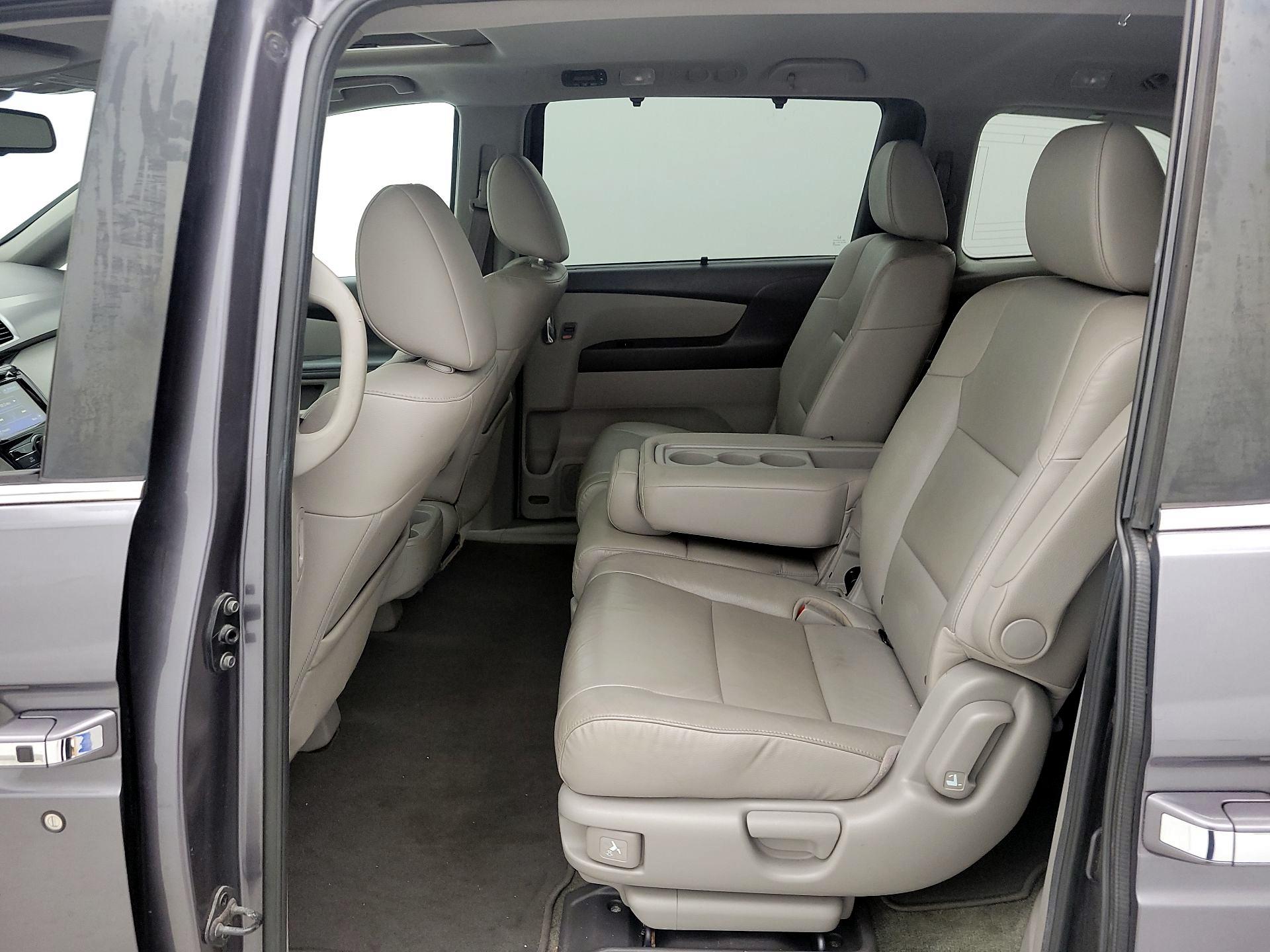 Thumbnail: 2015 Honda Odyssey - 20