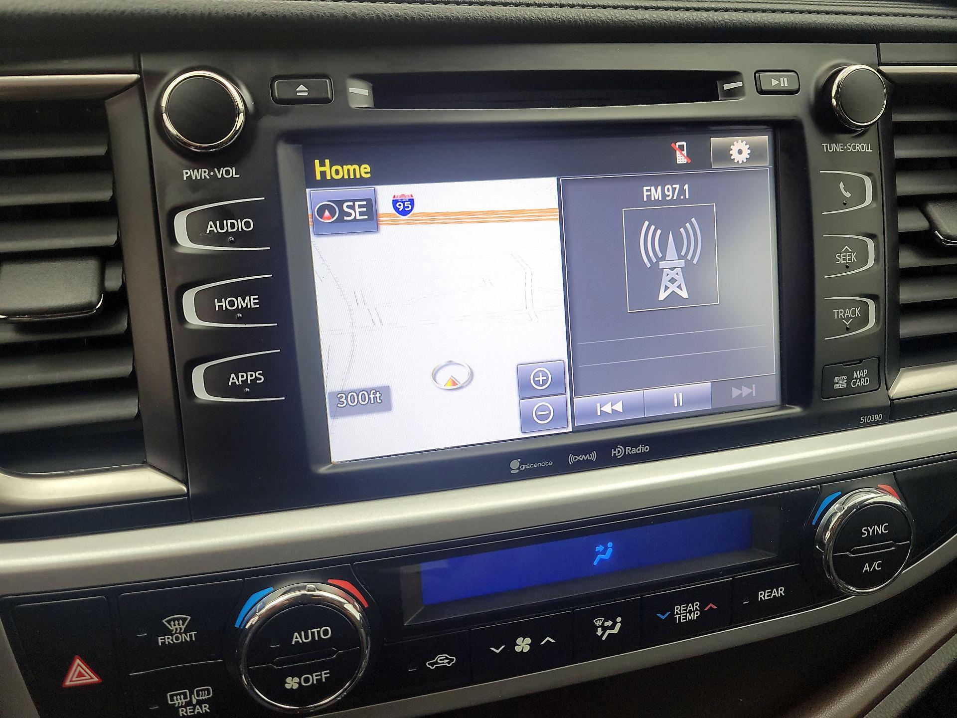 Thumbnail: 2019 Toyota Highlander - 14