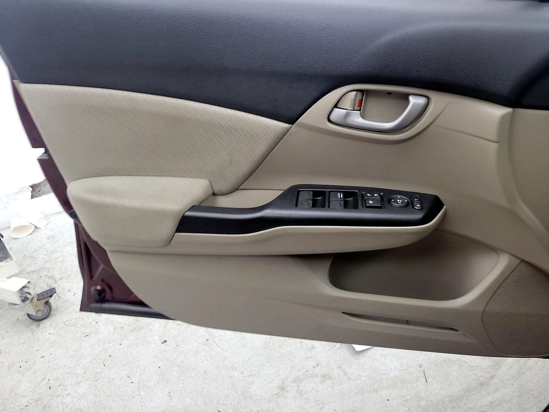Thumbnail: 2013 Honda Civic - 12