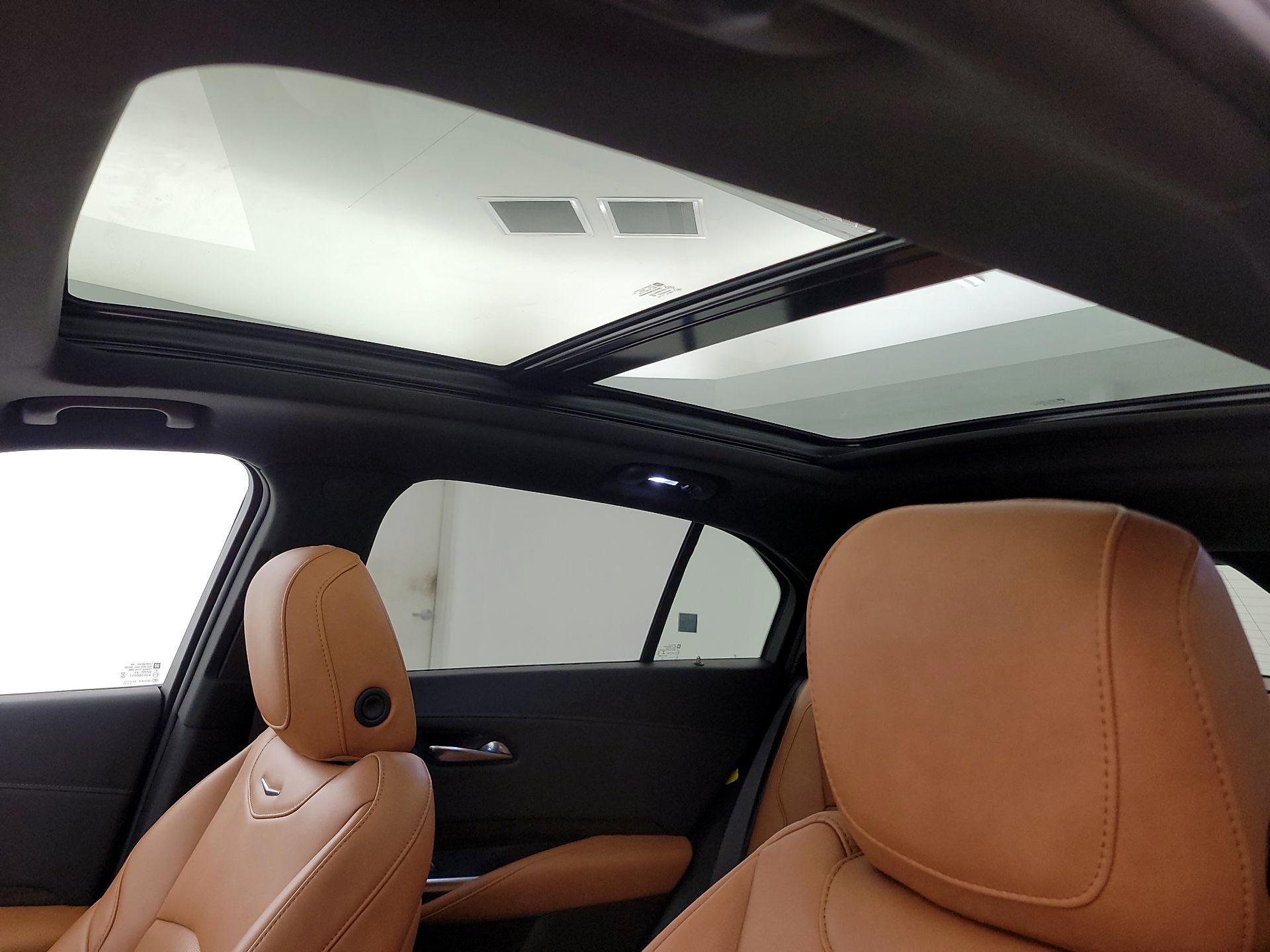 Thumbnail: 2021 Cadillac XT4 - 19