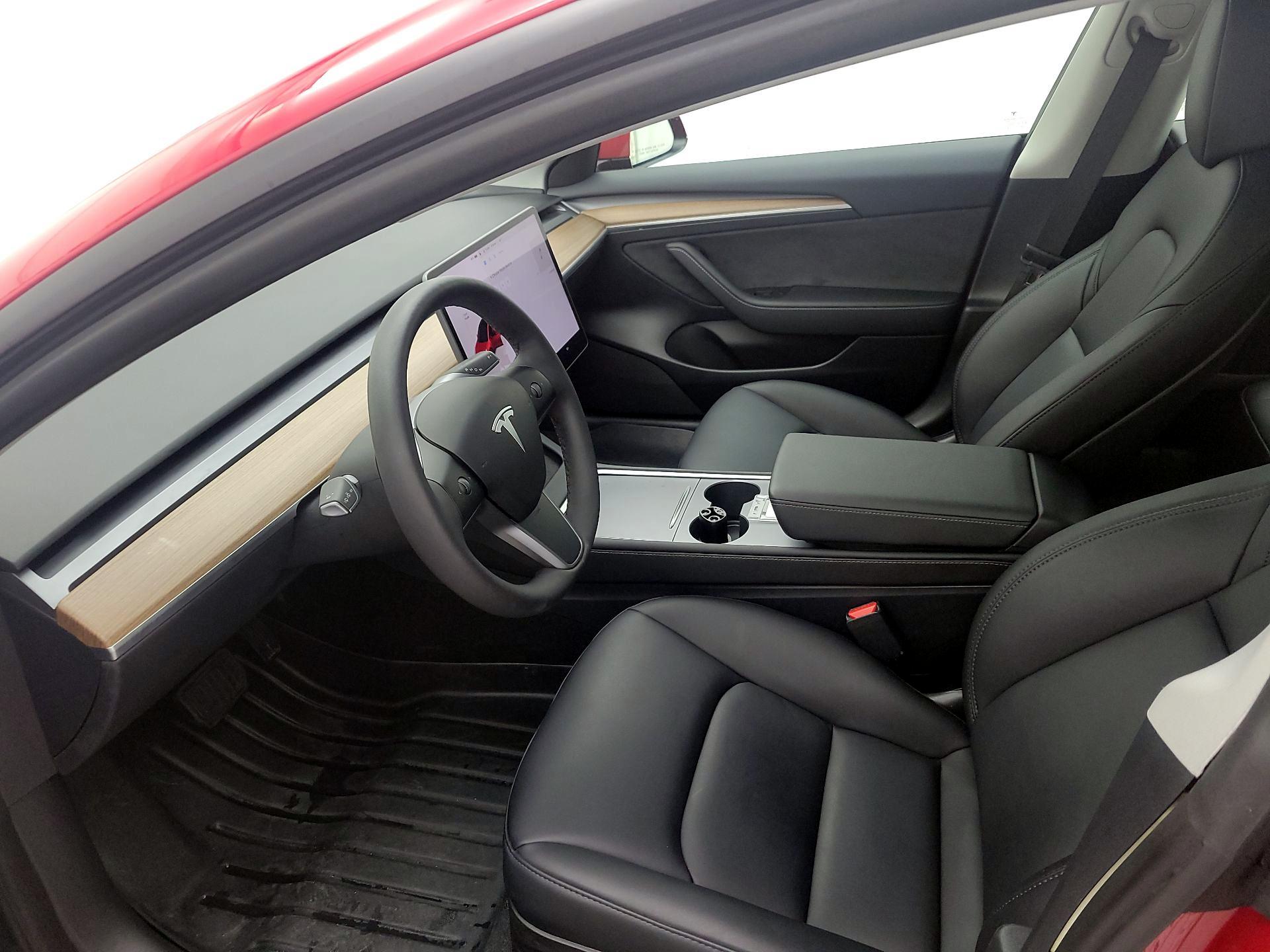 Thumbnail: 2023 Tesla Model 3 - 11