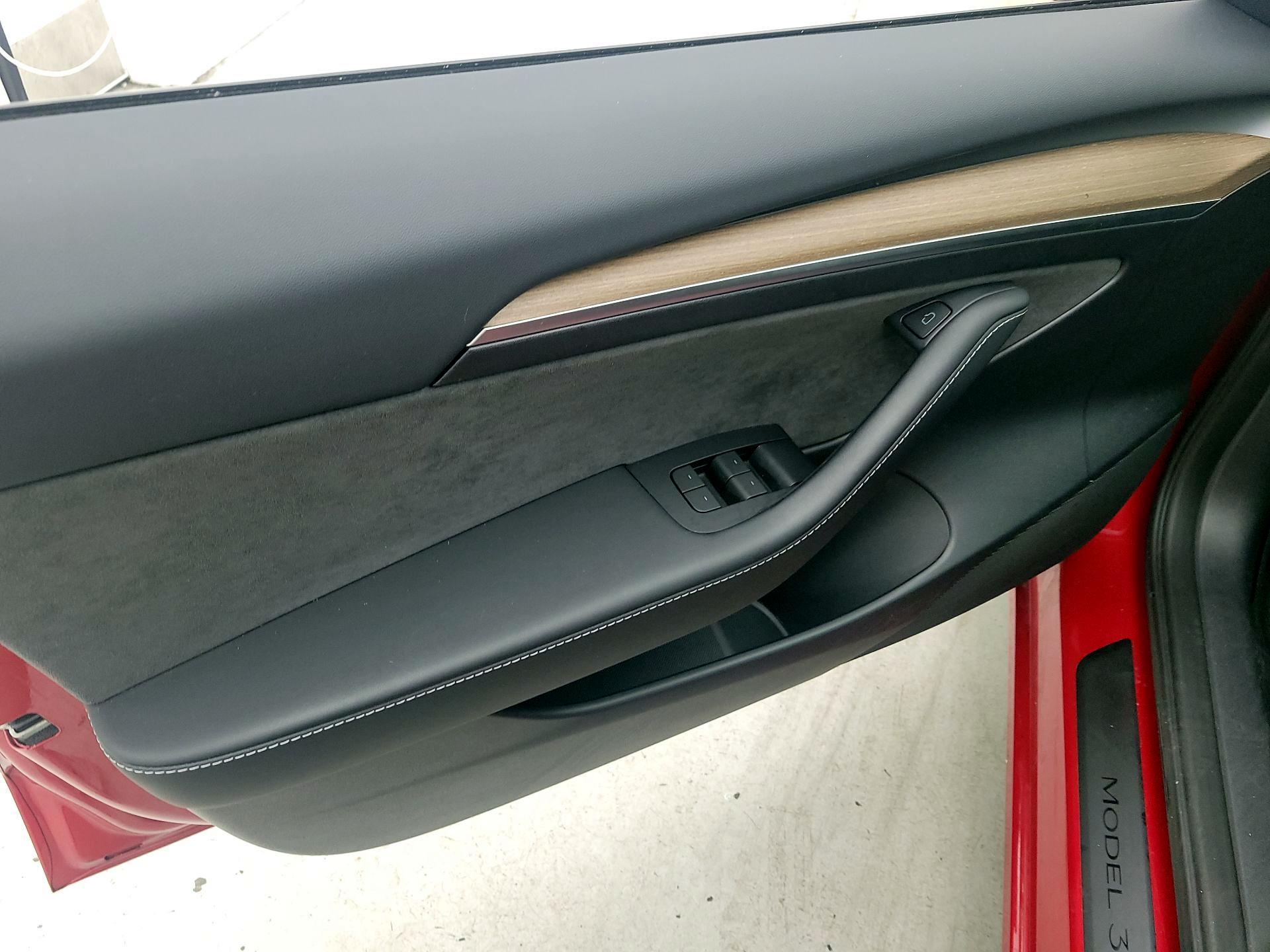 Thumbnail: 2023 Tesla Model 3 - 12