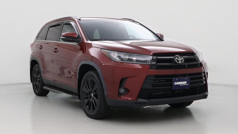 2019 Toyota Highlander SE Hero Image