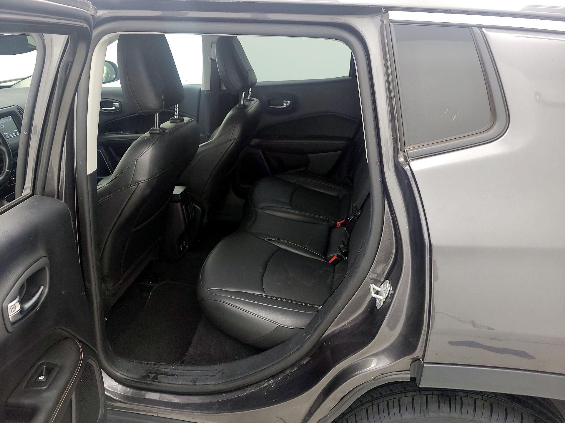 Thumbnail: 2019 Jeep Compass - 19