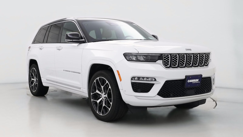 2022 Jeep Grand Cherokee Summit Hero Image