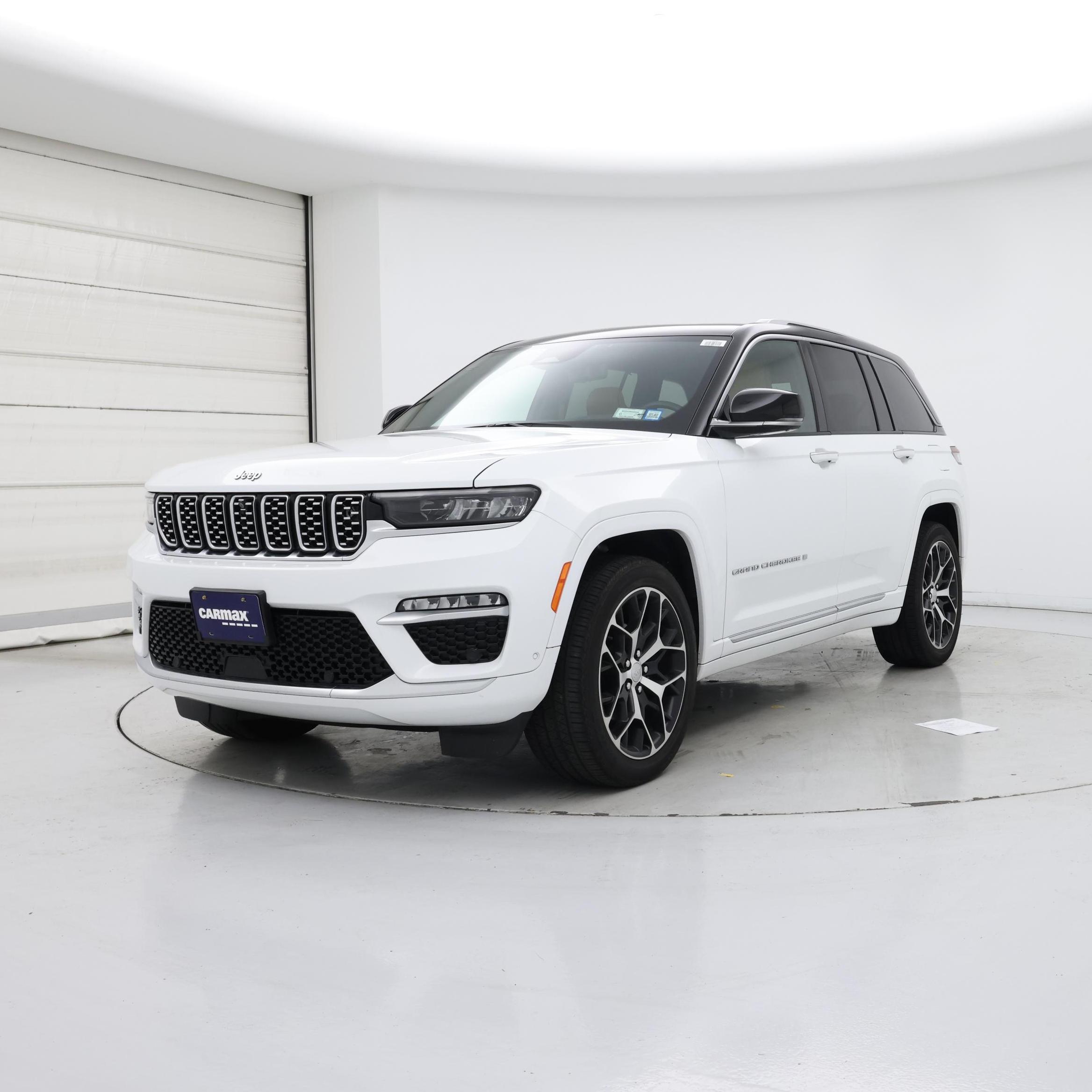 Thumbnail: 2022 Jeep Grand Cherokee - 4