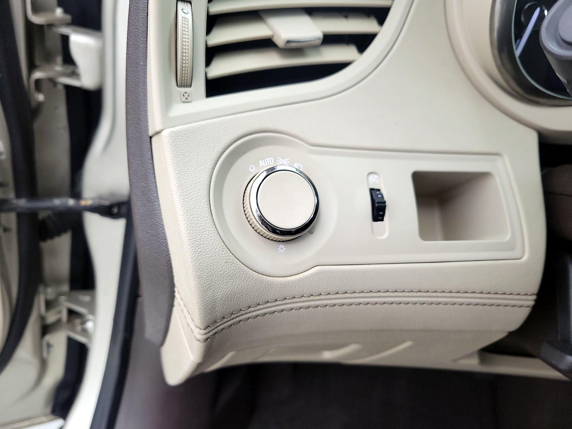 Thumbnail: 2014 Buick LaCrosse - 13