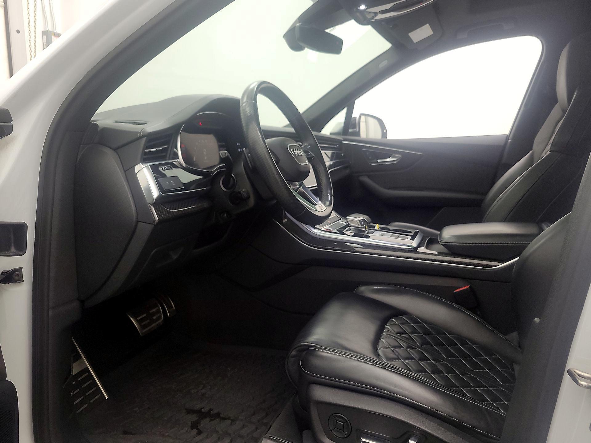 Thumbnail: 2021 Audi SQ7 - 11