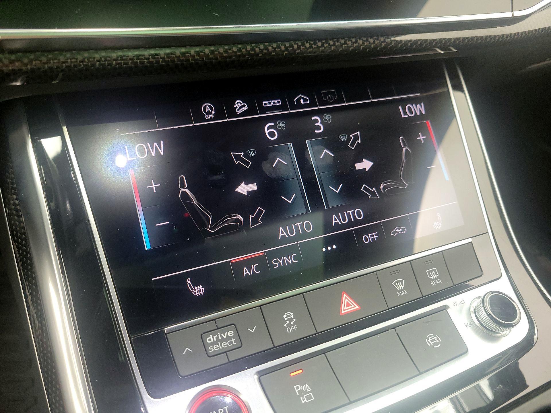 Thumbnail: 2021 Audi SQ7 - 14
