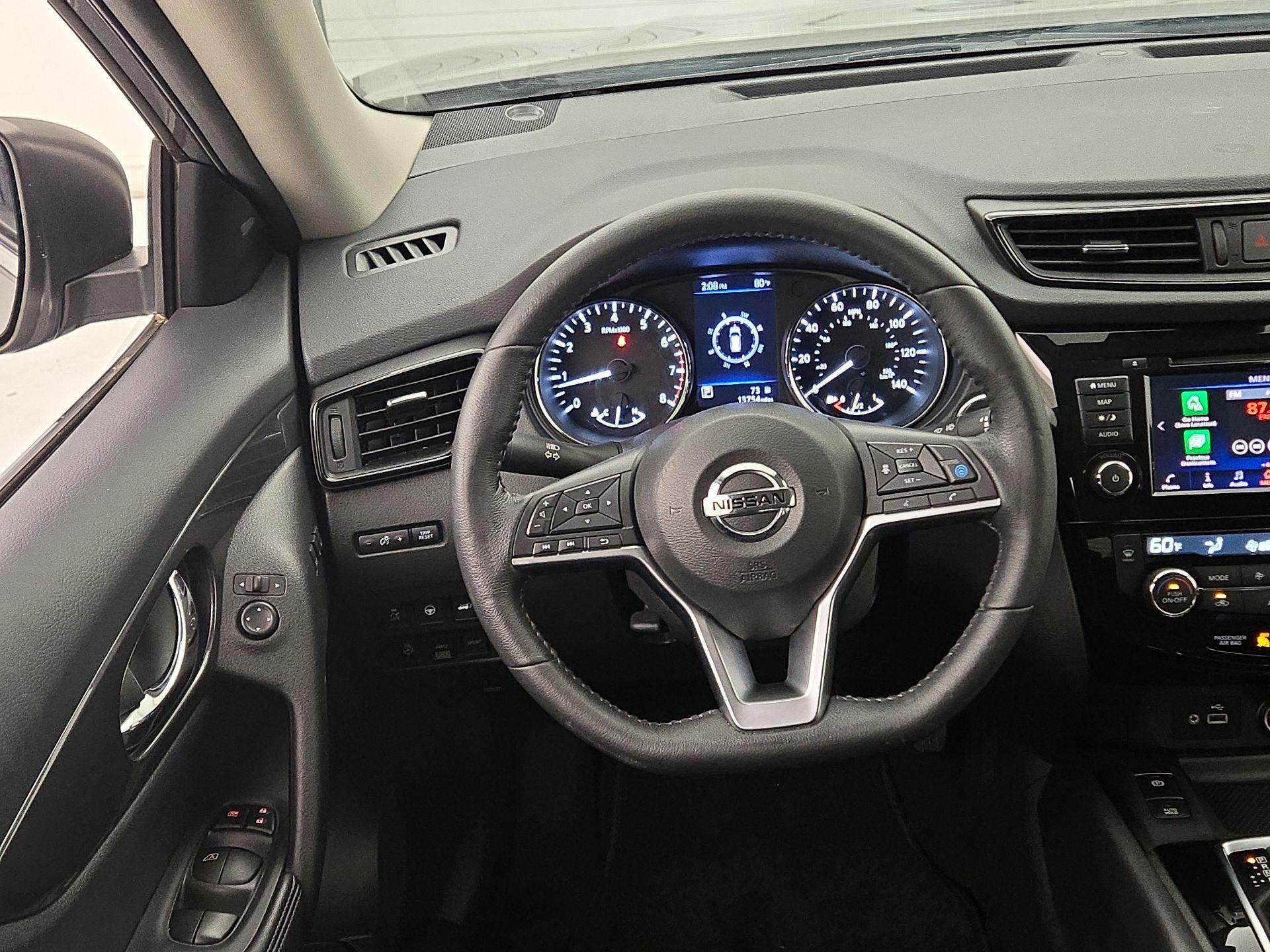 Thumbnail: 2020 Nissan Rogue - 10