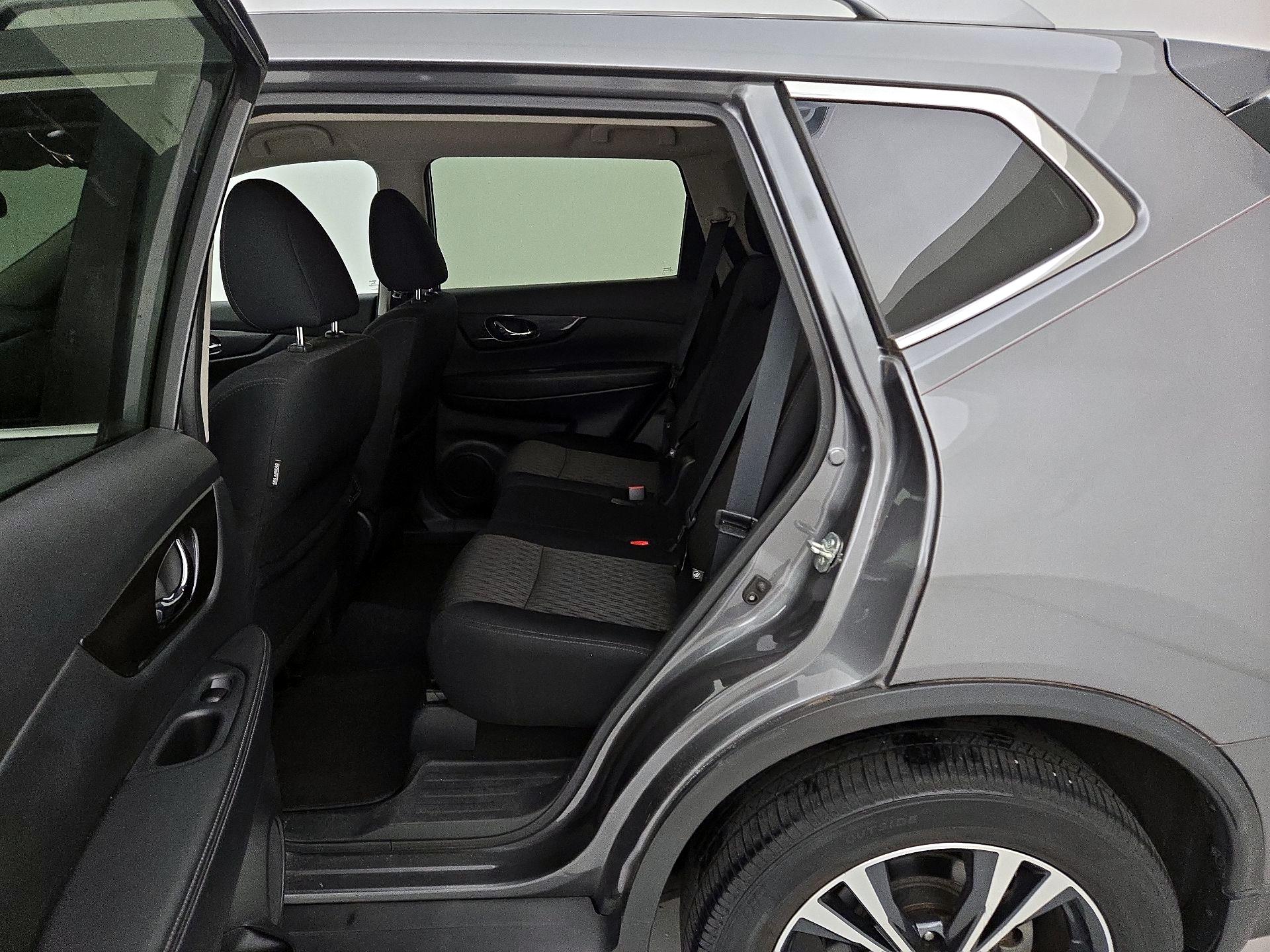 Thumbnail: 2020 Nissan Rogue - 19