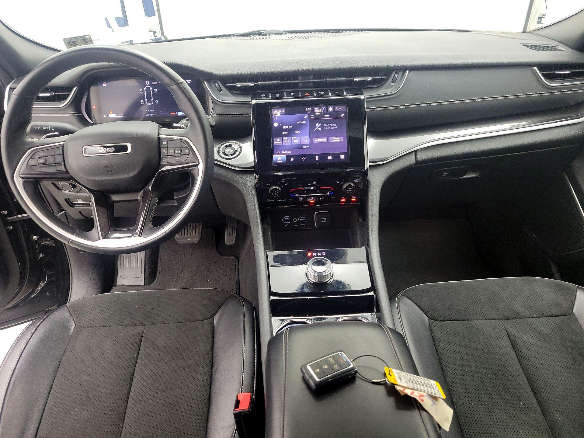 Thumbnail: 2022 Jeep Grand Cherokee - 9