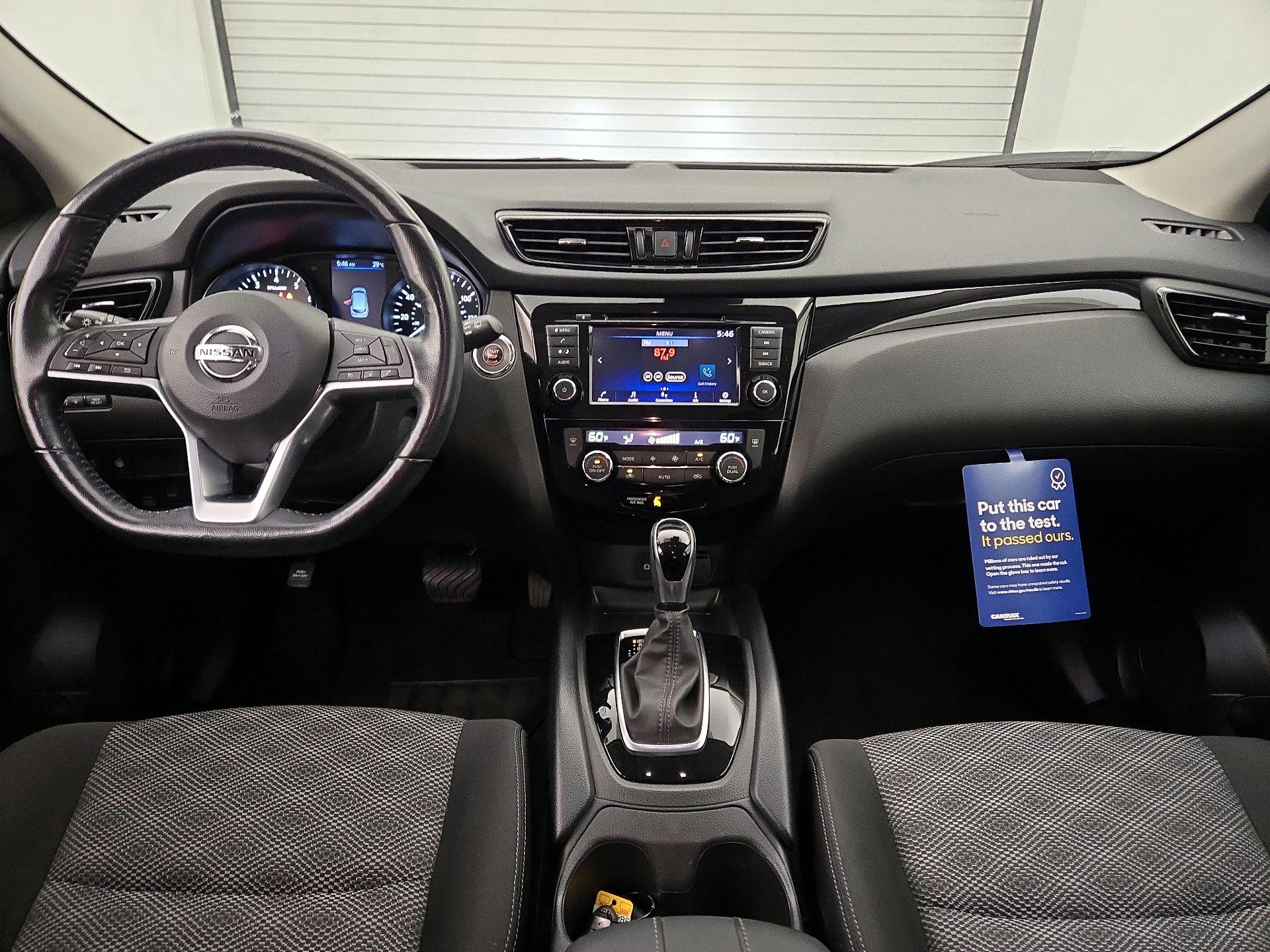 Thumbnail: 2021 Nissan Rogue Sport - 9