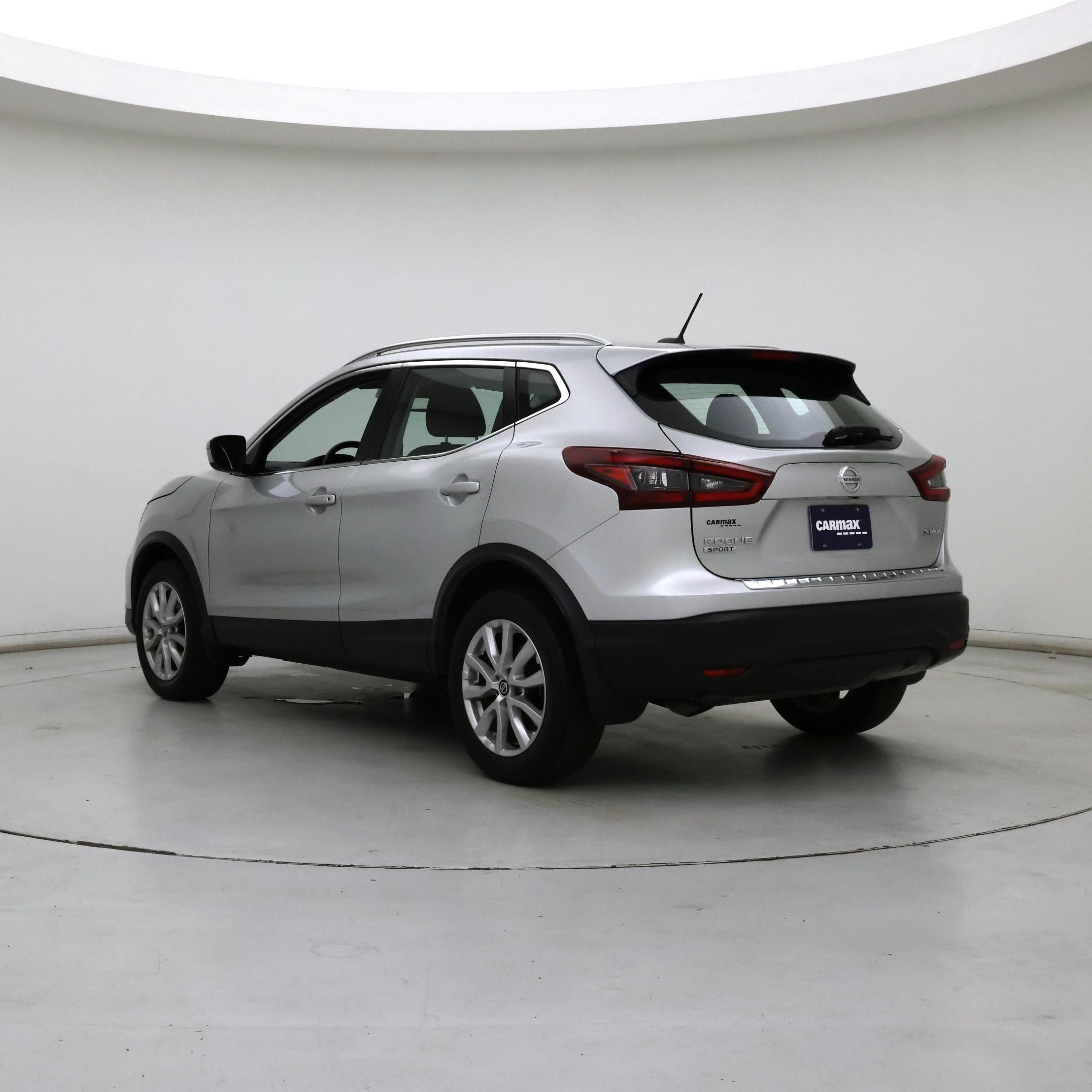 Thumbnail: 2021 Nissan Rogue Sport - 2