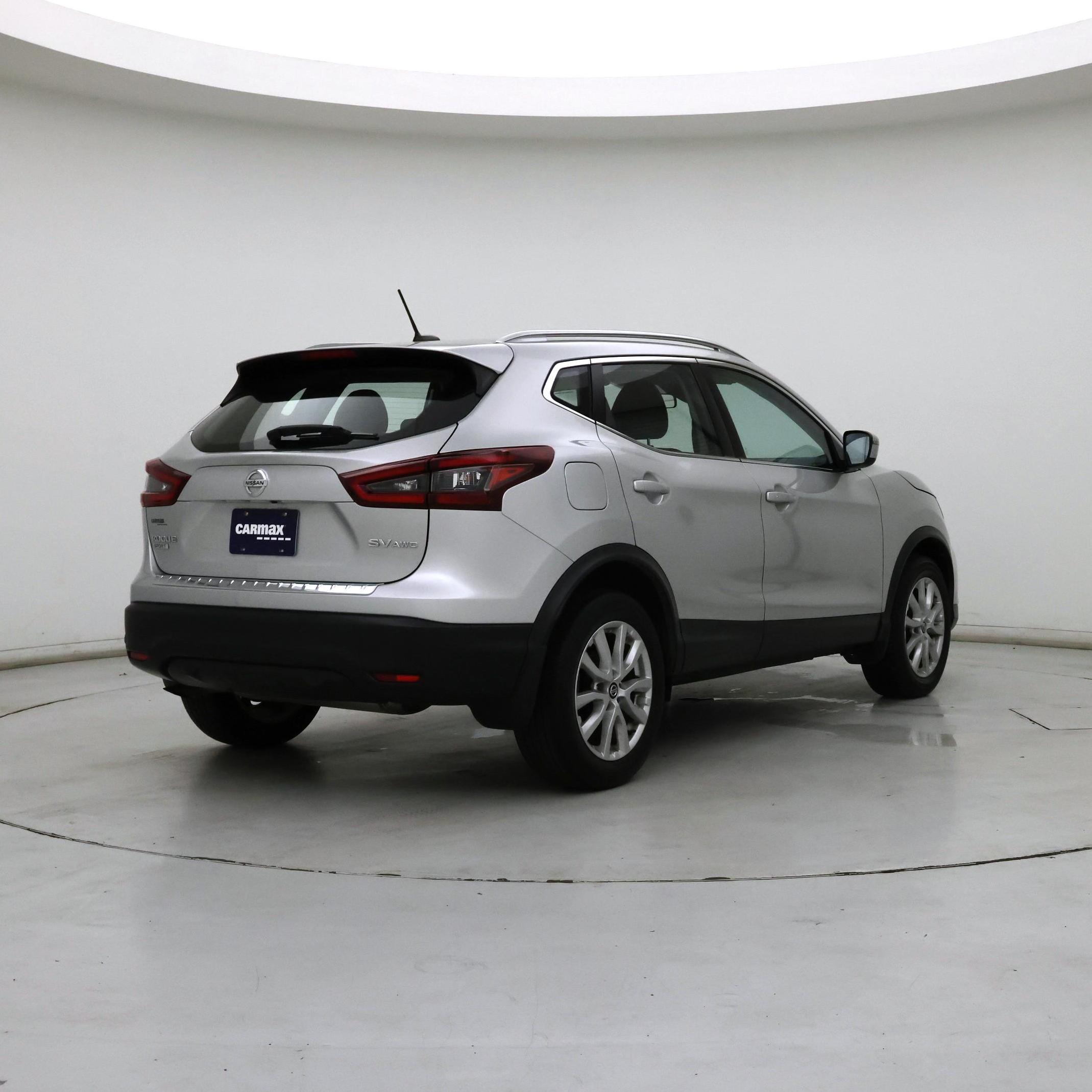 Thumbnail: 2021 Nissan Rogue Sport - 8