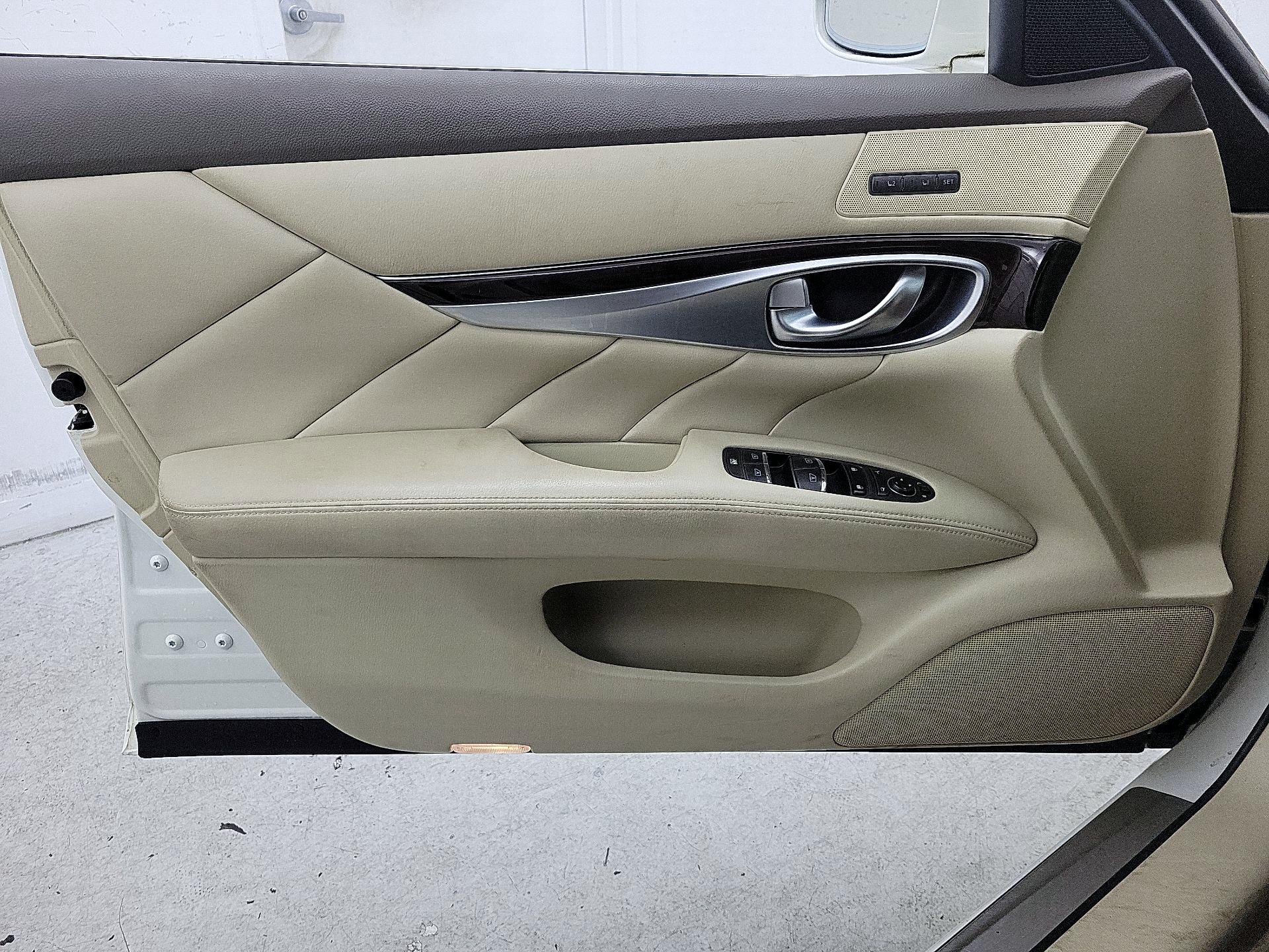 Thumbnail: 2013 INFINITI M37 - 12