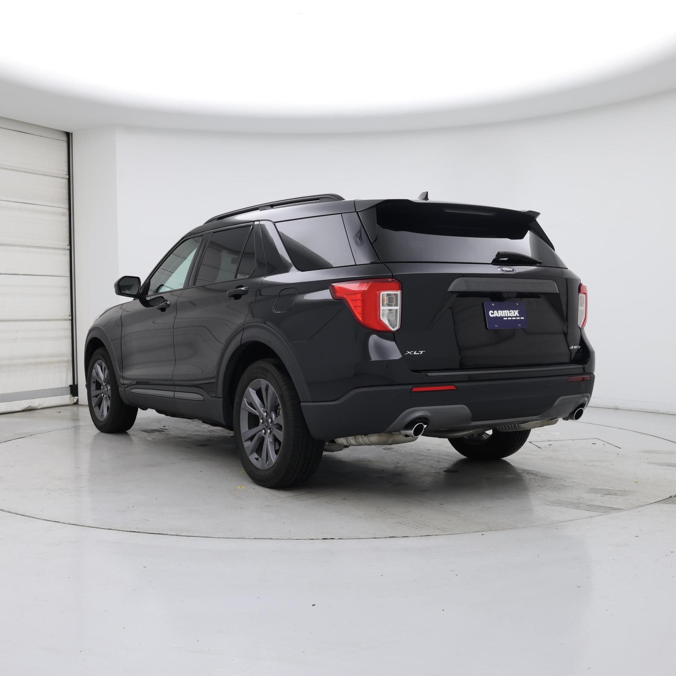 Thumbnail: 2022 Ford Explorer - 2